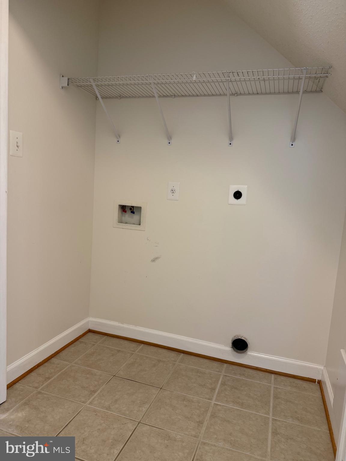 TERRACE VILLAGE LA PLATA - Residential Lease