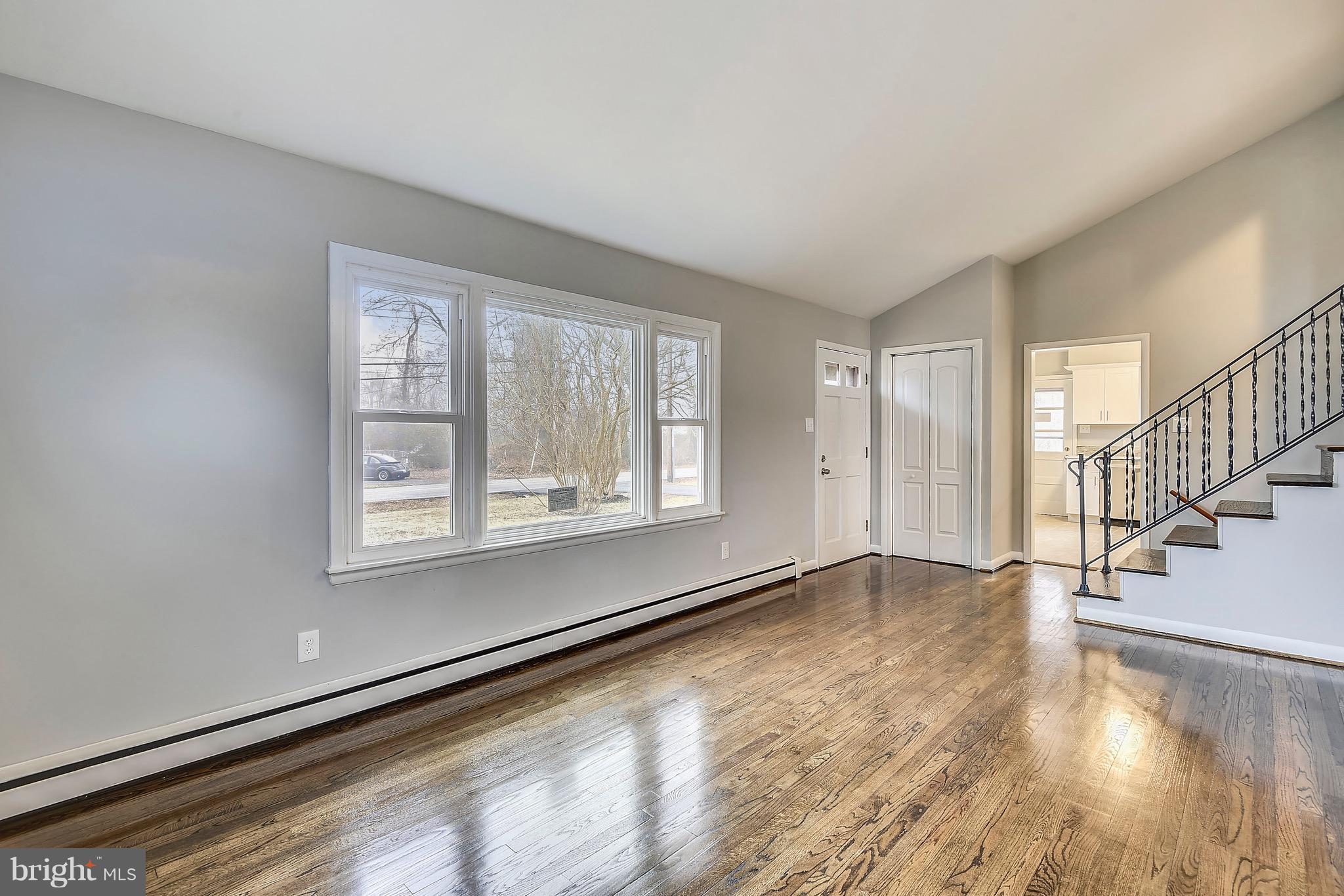 SOUTH RIVER PARK - Residential