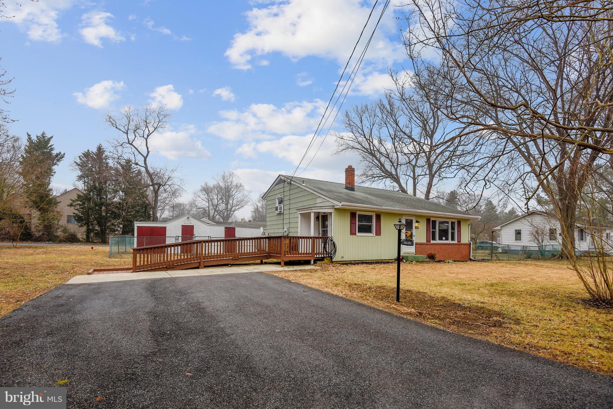 SOUTH RIVER PARK - Residential