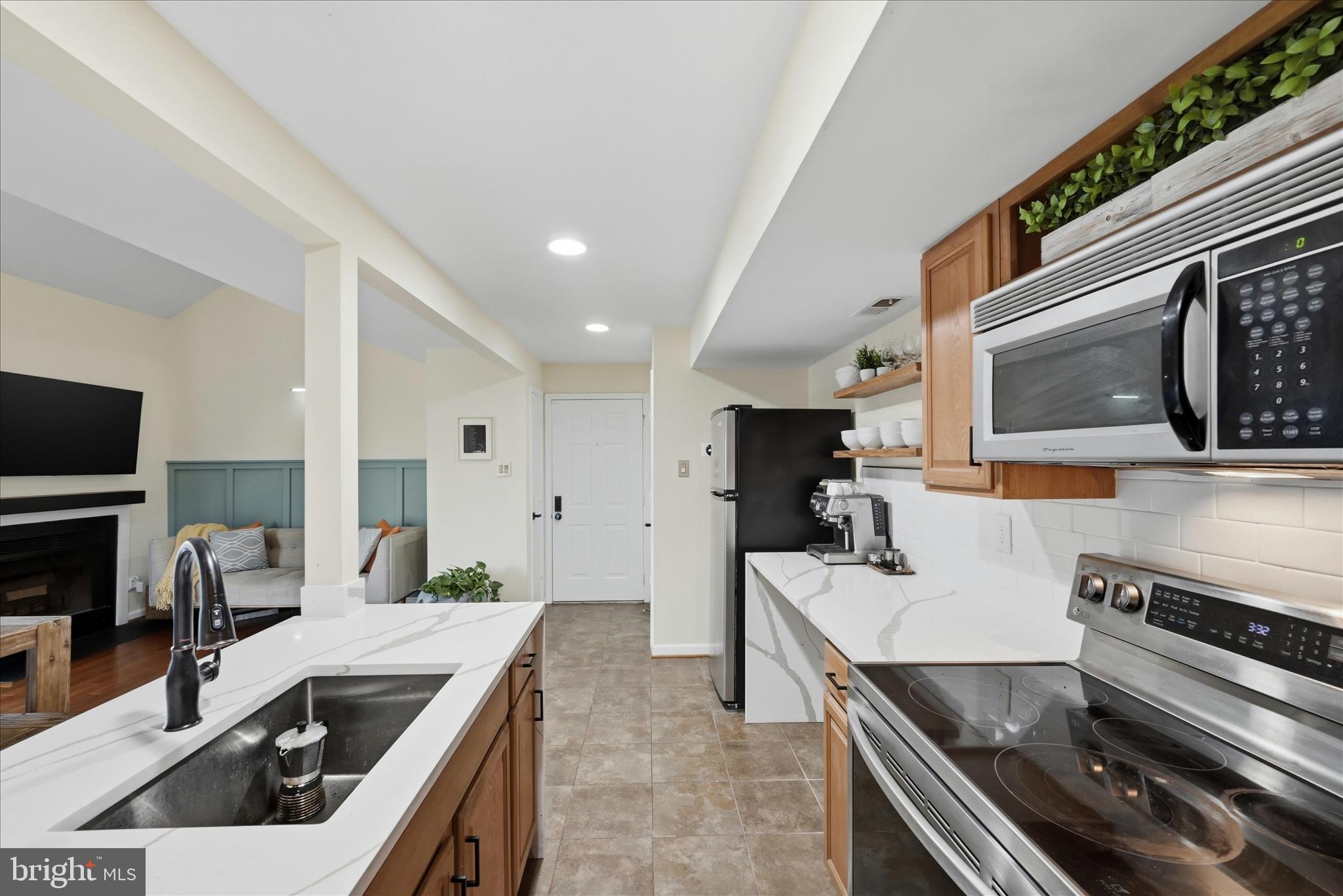 OLDE SALEM VILLAGE - Residential