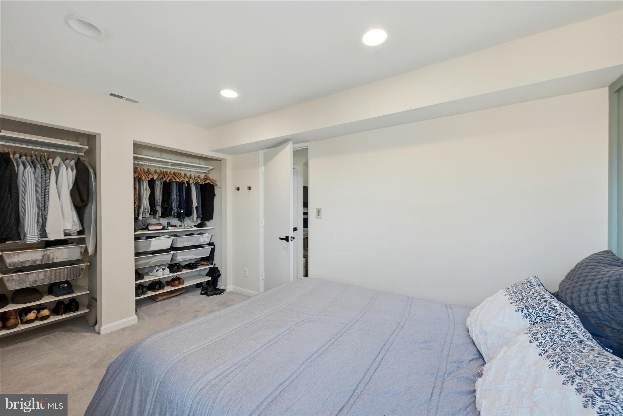 OLDE SALEM VILLAGE - Residential