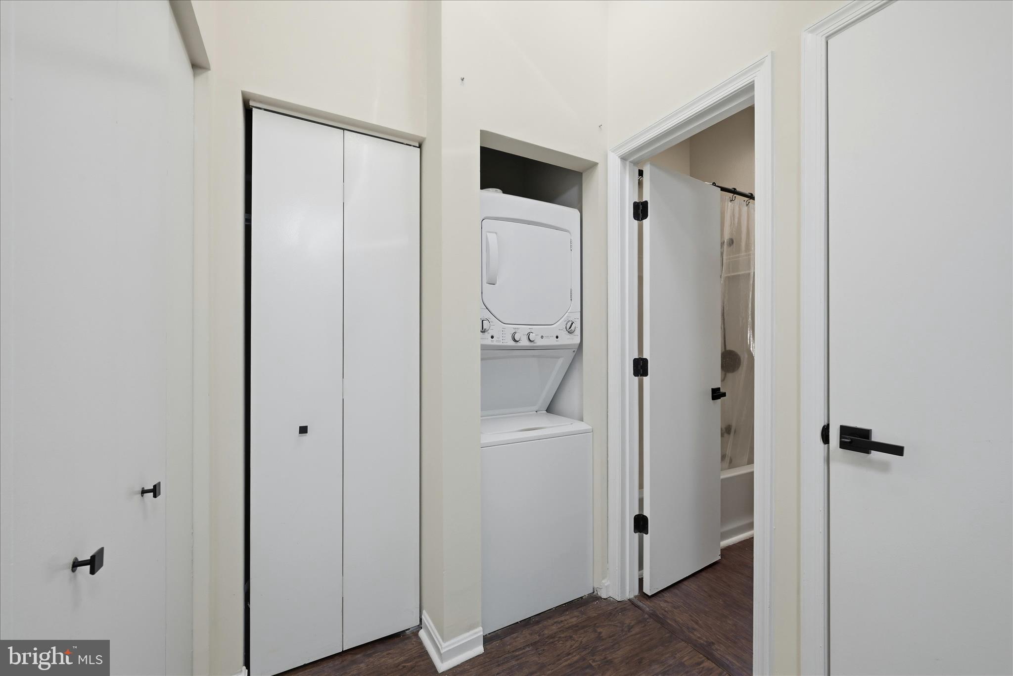 OLDE SALEM VILLAGE - Residential