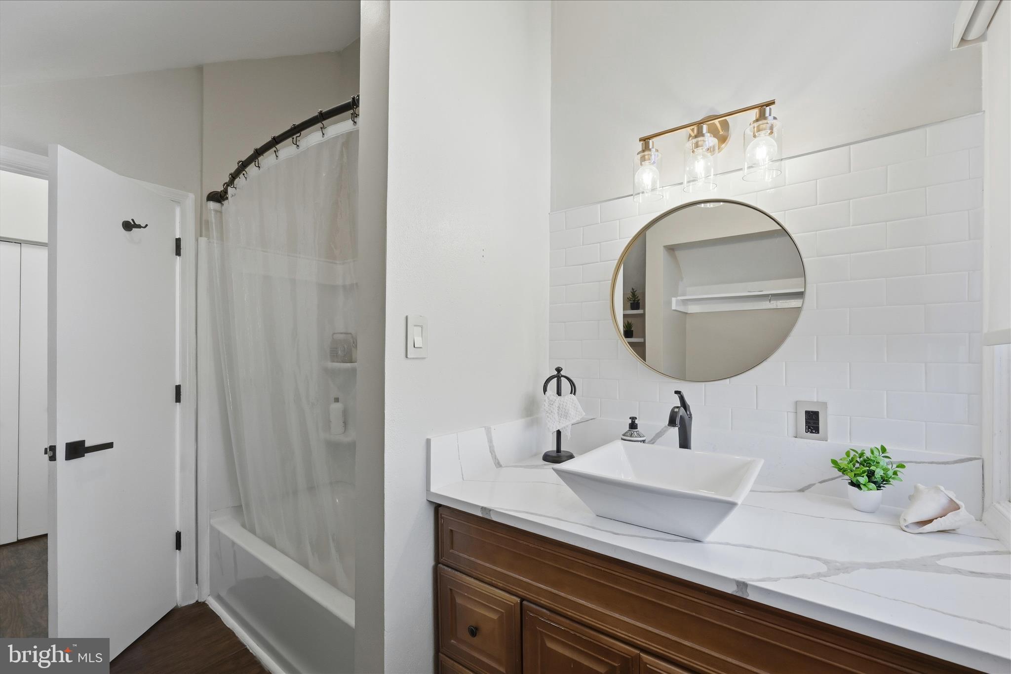 OLDE SALEM VILLAGE - Residential