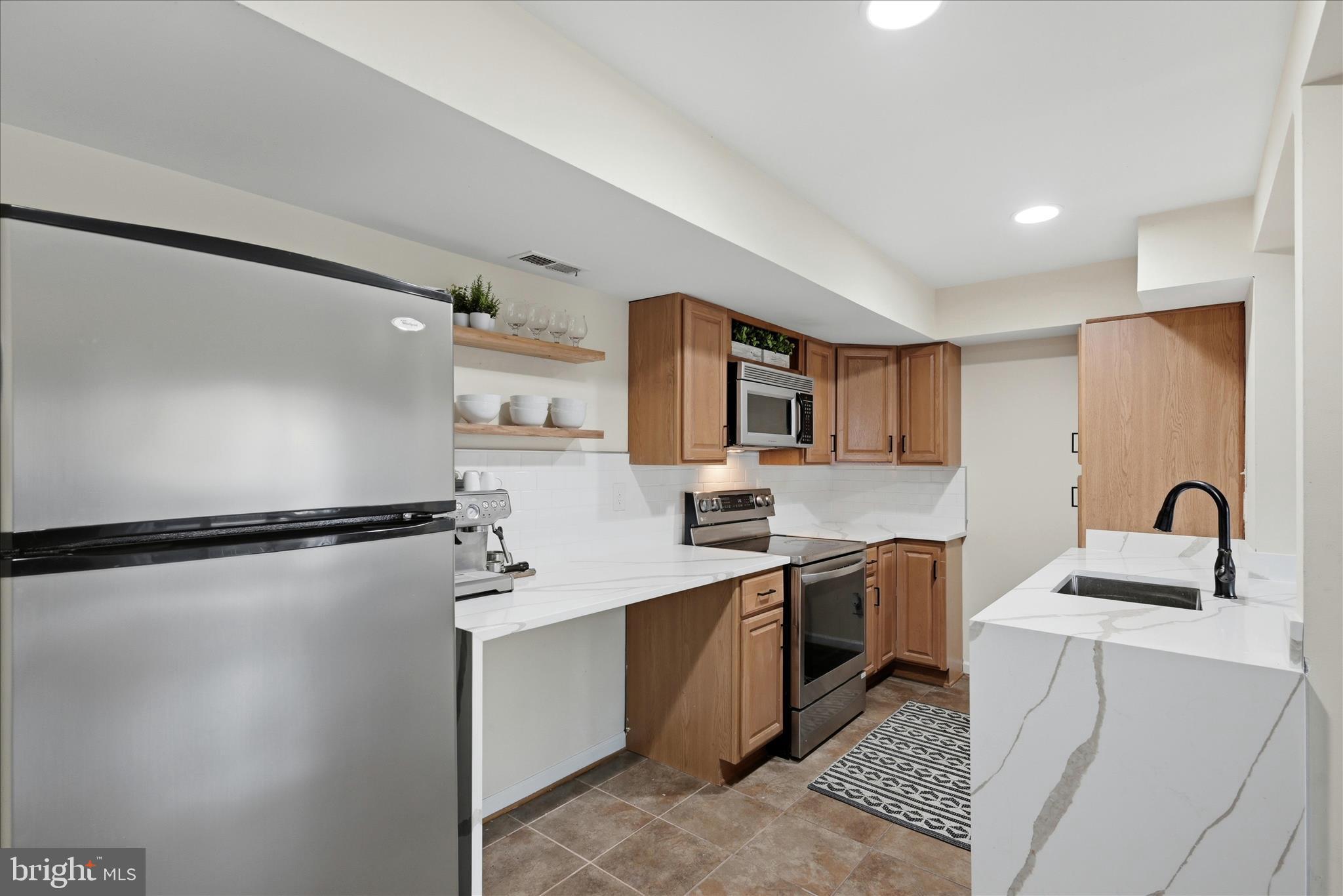 OLDE SALEM VILLAGE - Residential