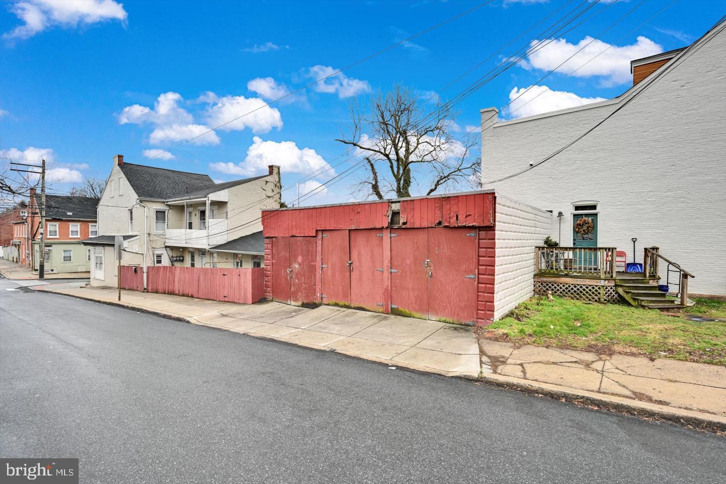 503 MANOR STREET 505