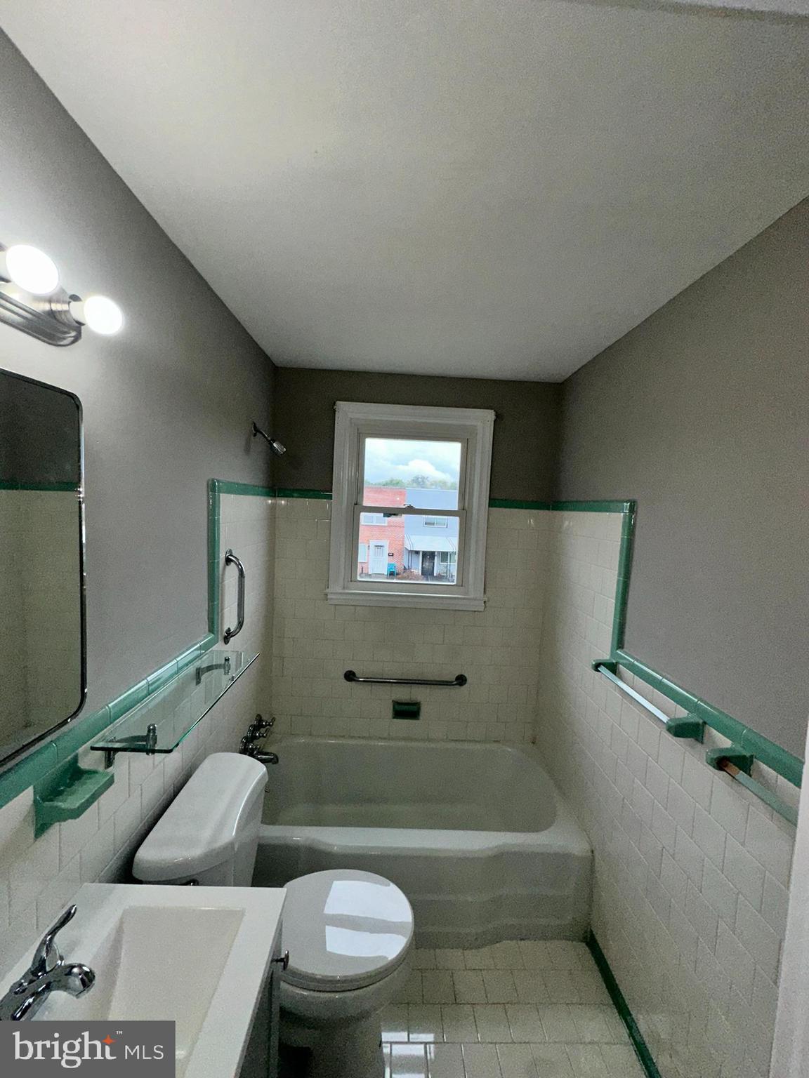 ARLINGTON - Residential Lease