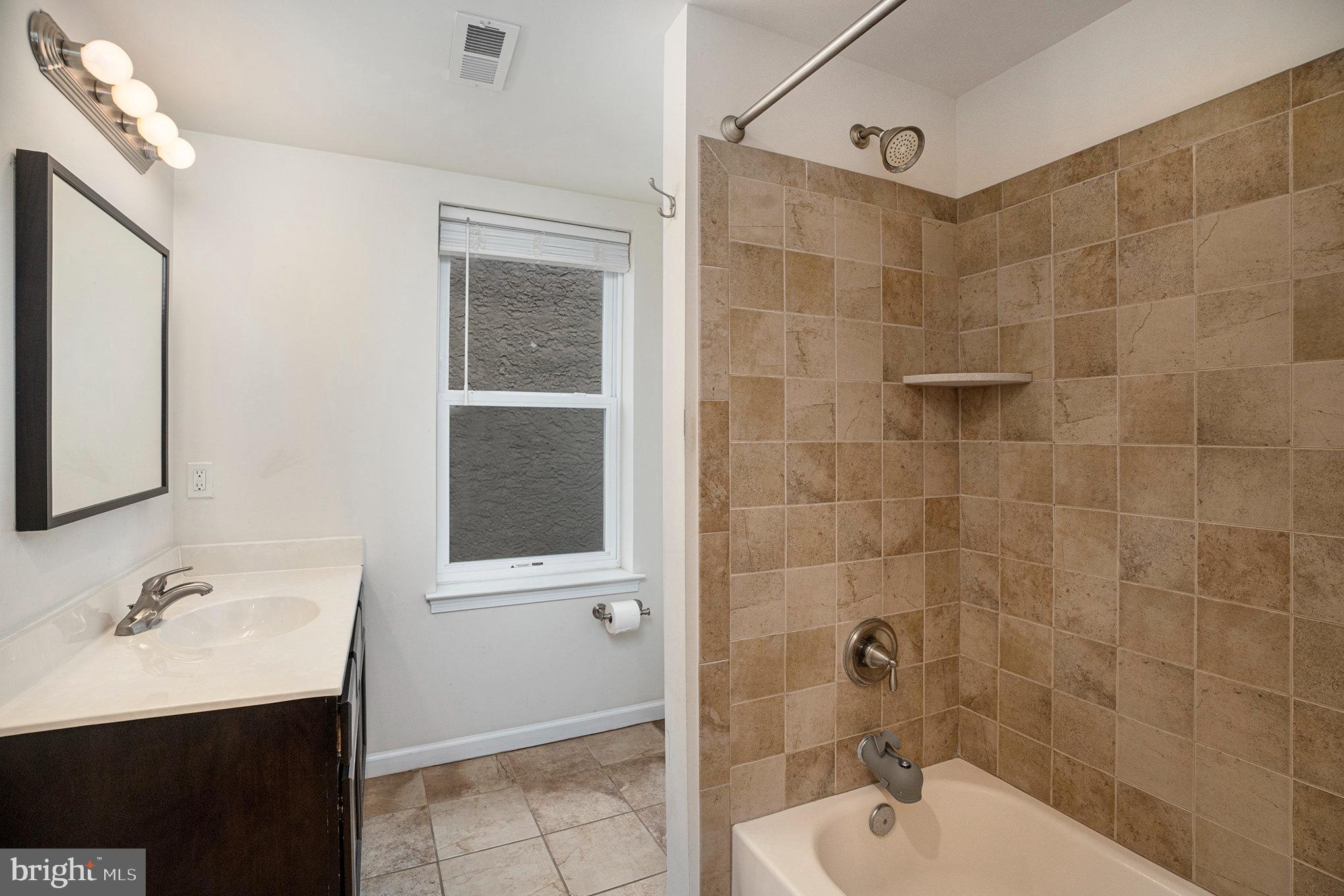 CONSHOHOCKEN - Residential