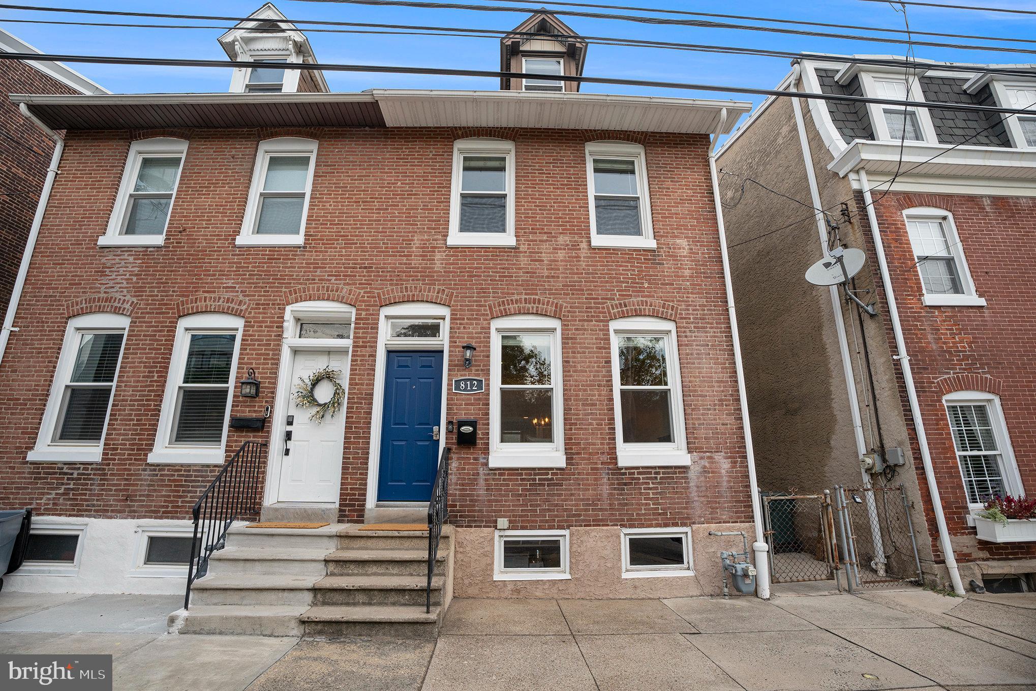 812 E ELM STREET