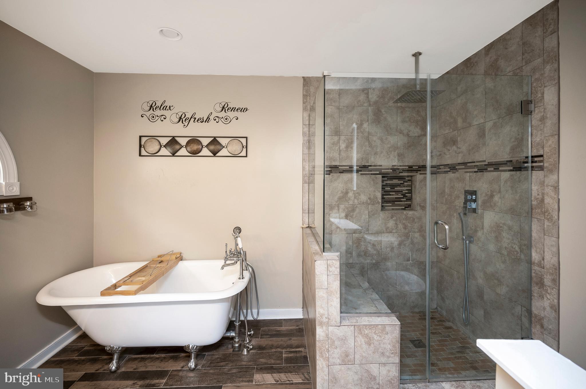 THE QUARTERS - Residential