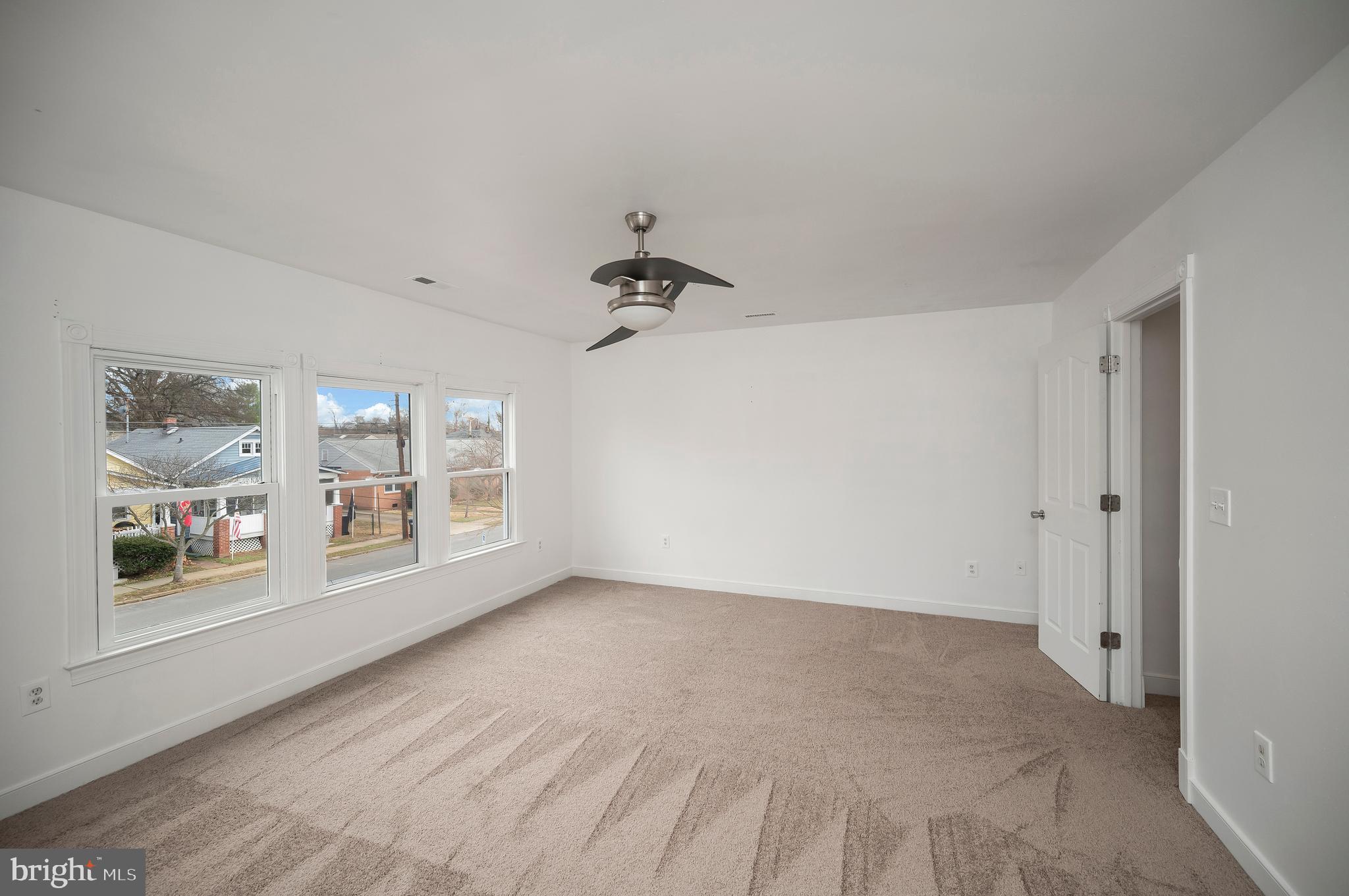 THE QUARTERS - Residential