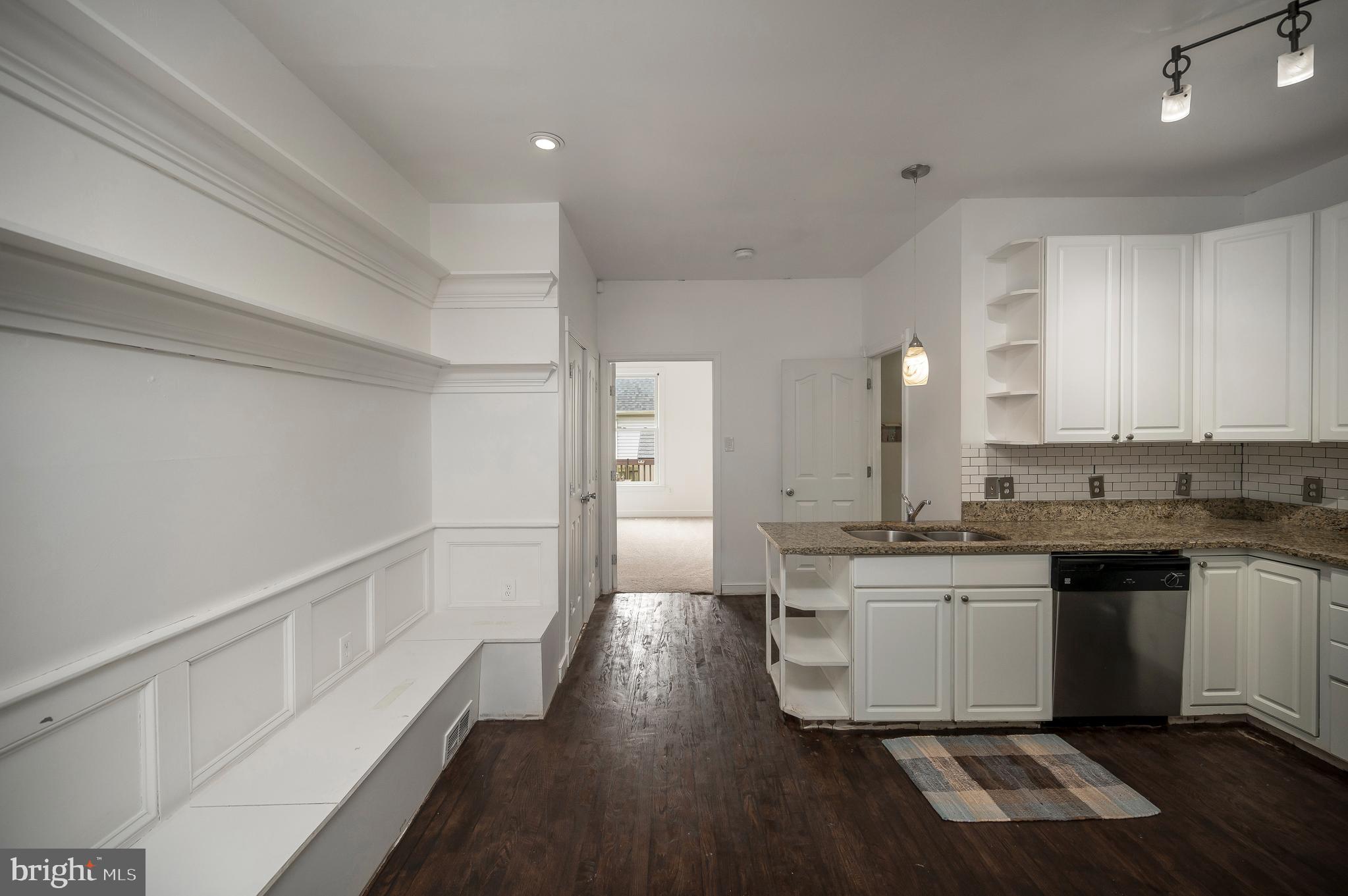 THE QUARTERS - Residential