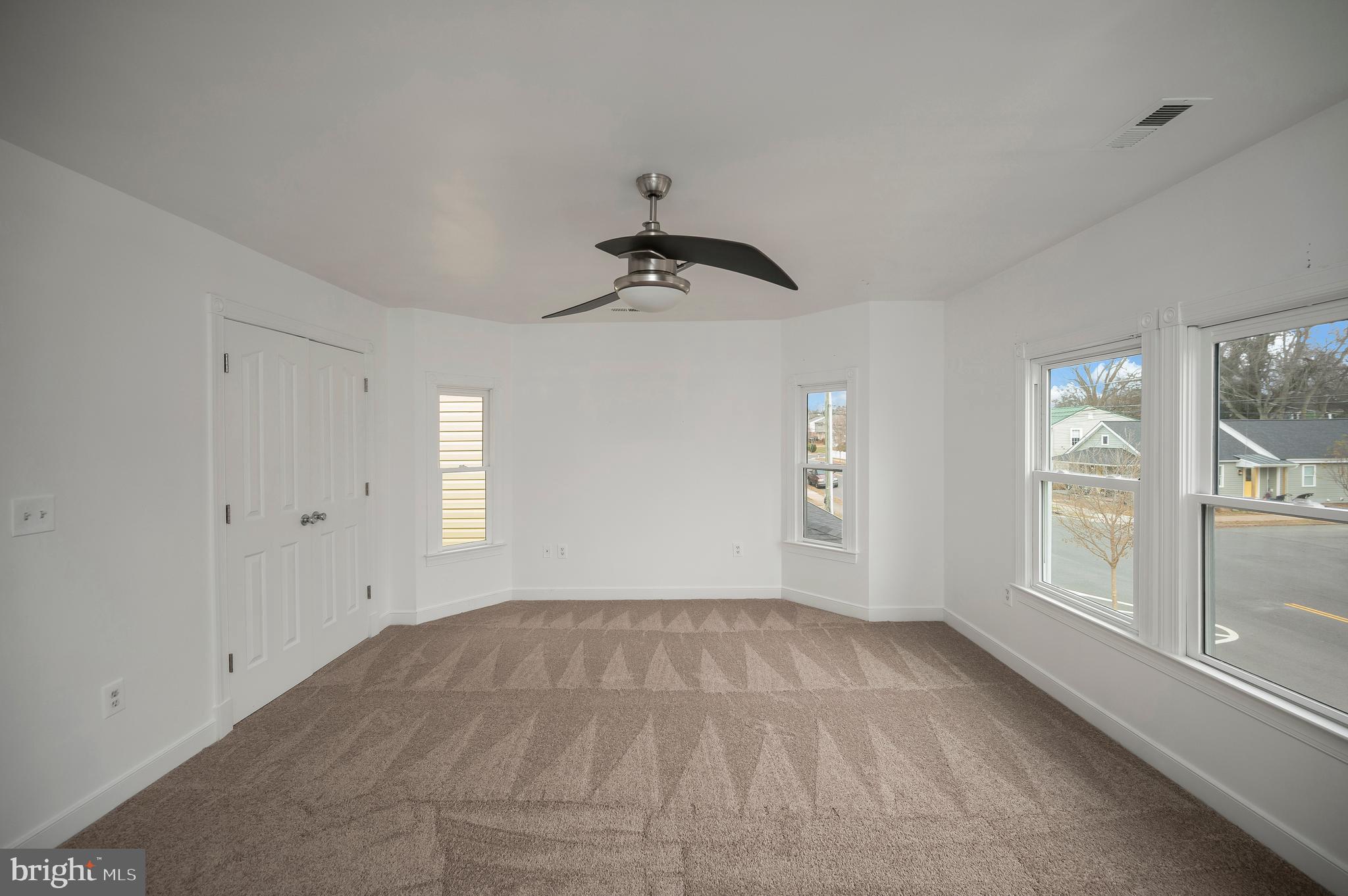 THE QUARTERS - Residential