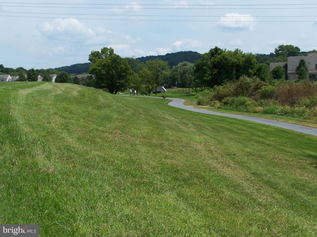 DEER RUN - Residential