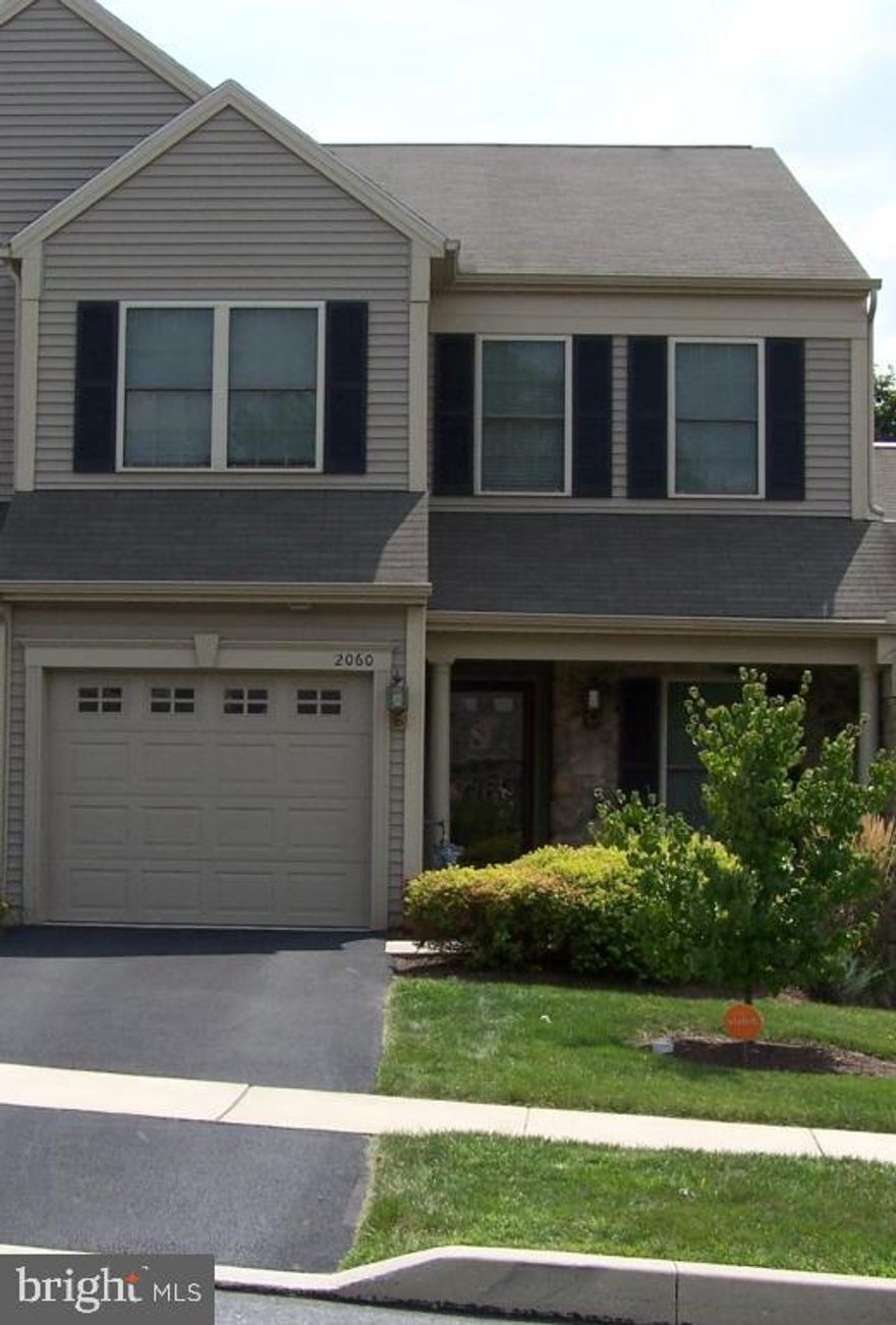 Well maintained, best of town house living in Deer Run. Great location! Private backyard & patio look out to tree backdrop with walking trail only 1 block from Gelder Community Park. 9 ft. ceilings, 2 huge master bedrooms each with double sink full baths, lots of storage, upstairs laundry, security system. New Central Air in 2012. Economical Gas heat and hot water.