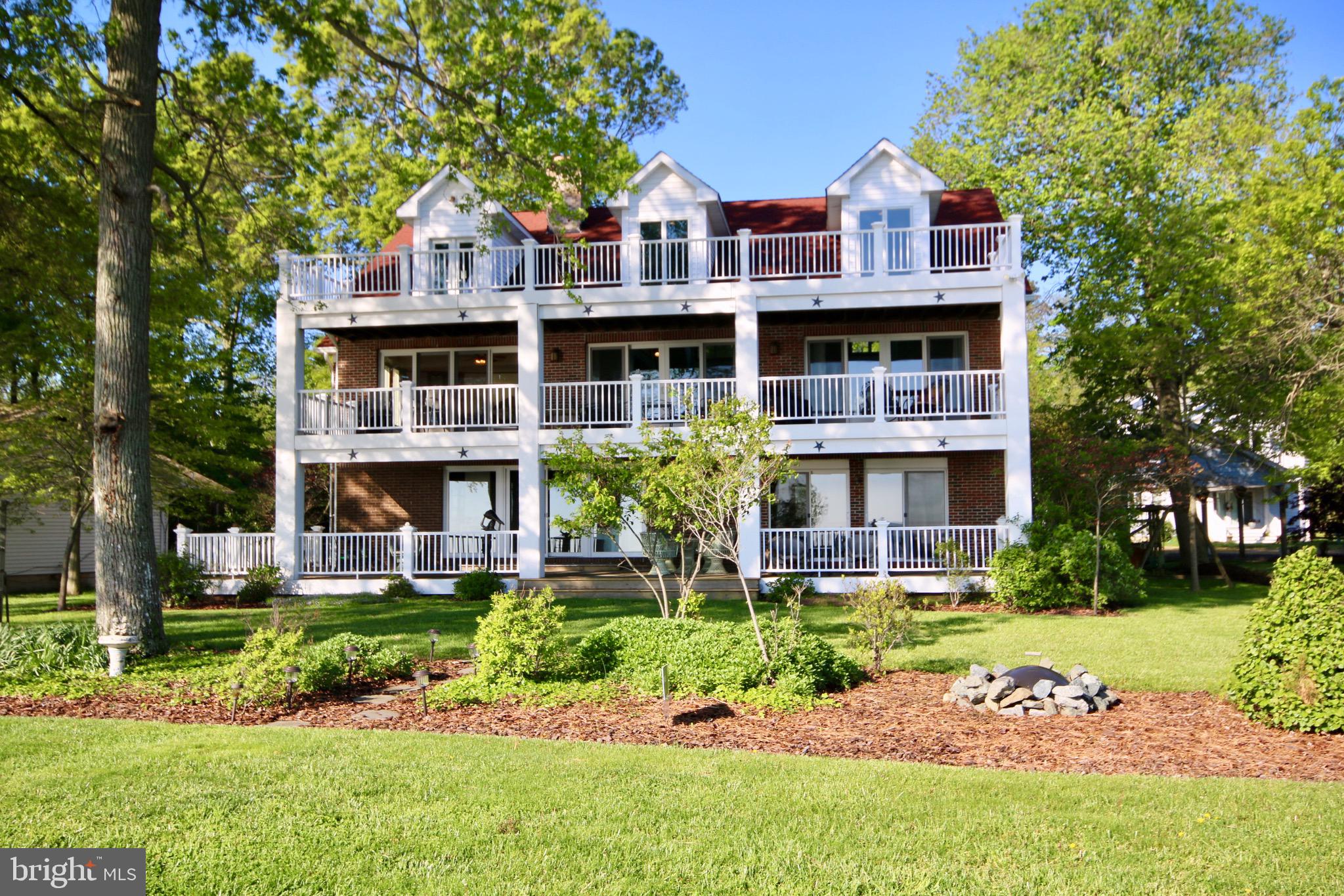 HOLLAND POINT - Residential