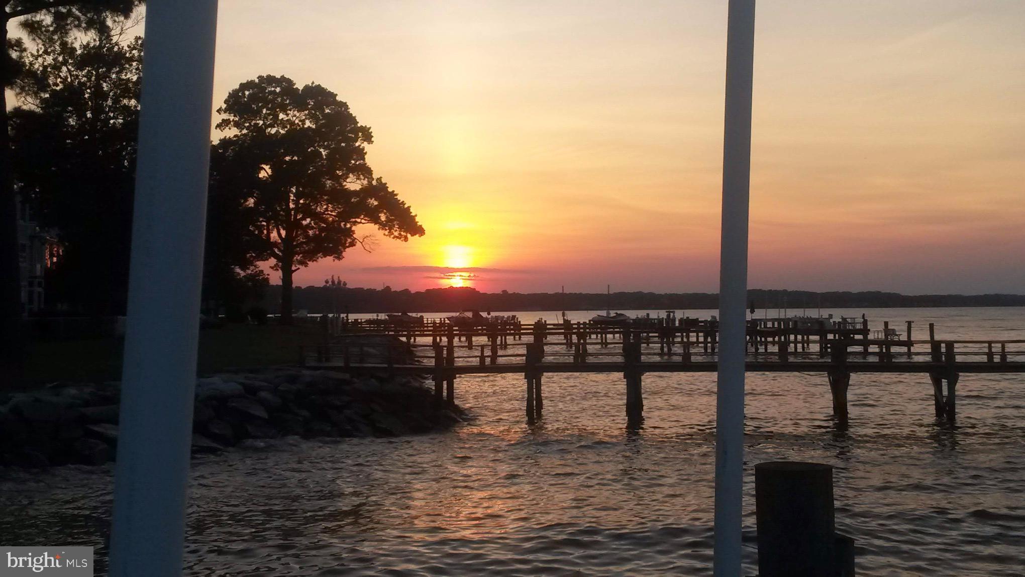 HOLLAND POINT - Residential