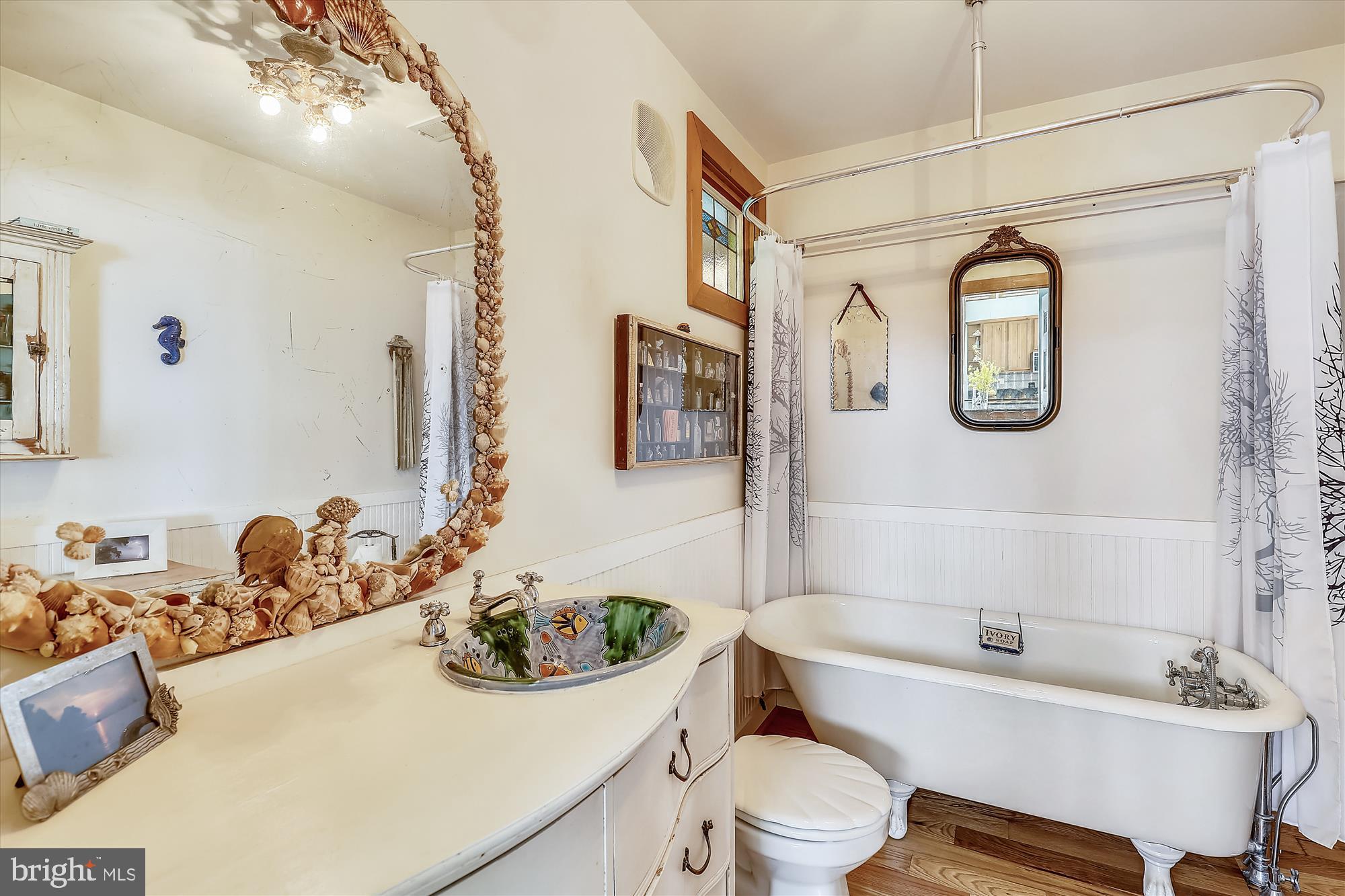 HOLLAND POINT - Residential