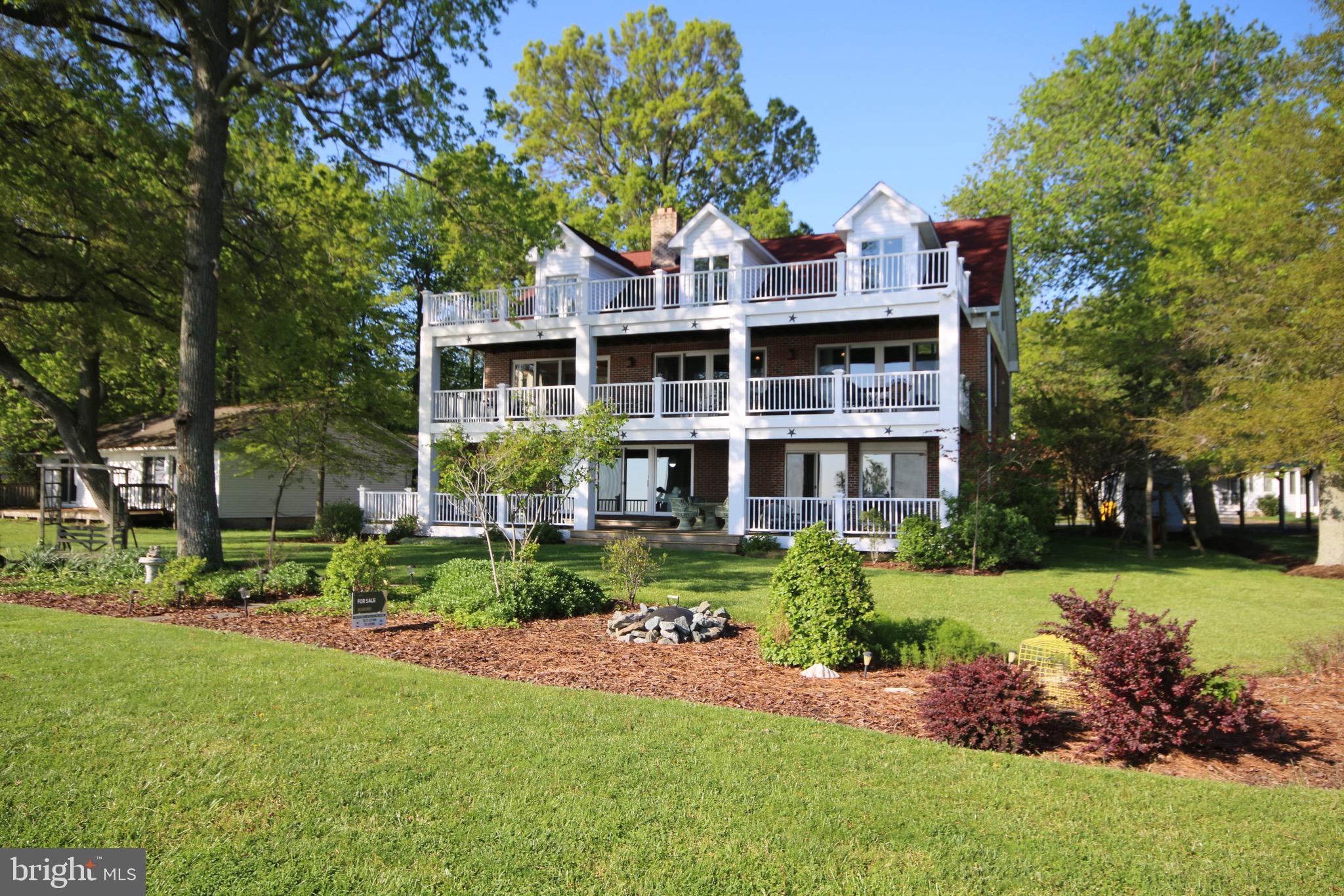 HOLLAND POINT - Residential