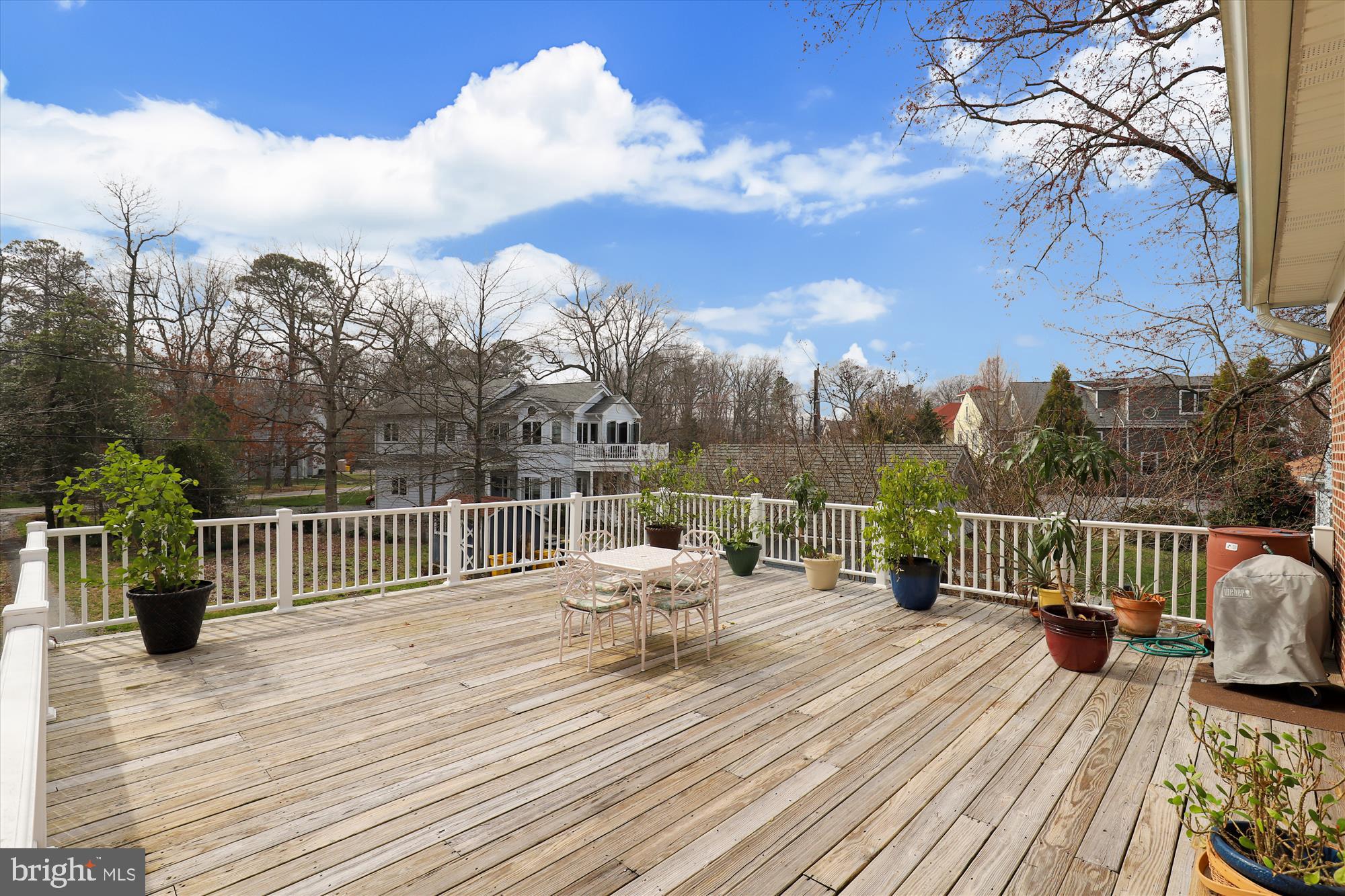 HOLLAND POINT - Residential