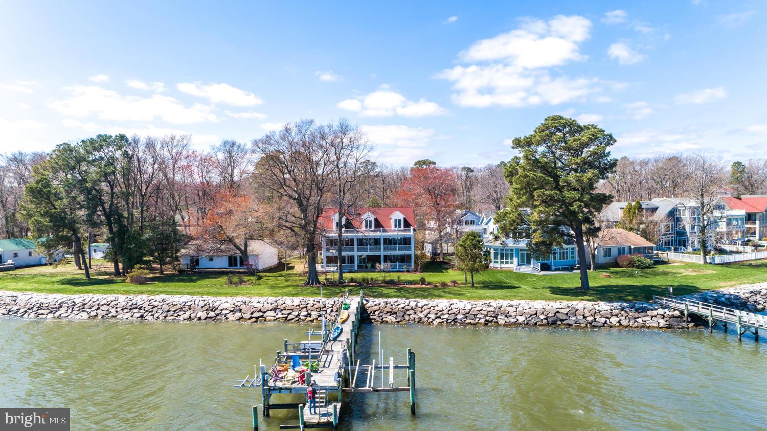 HOLLAND POINT - Residential