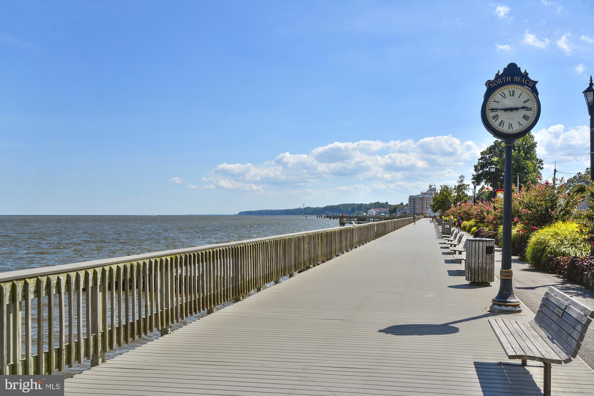 HOLLAND POINT - Residential