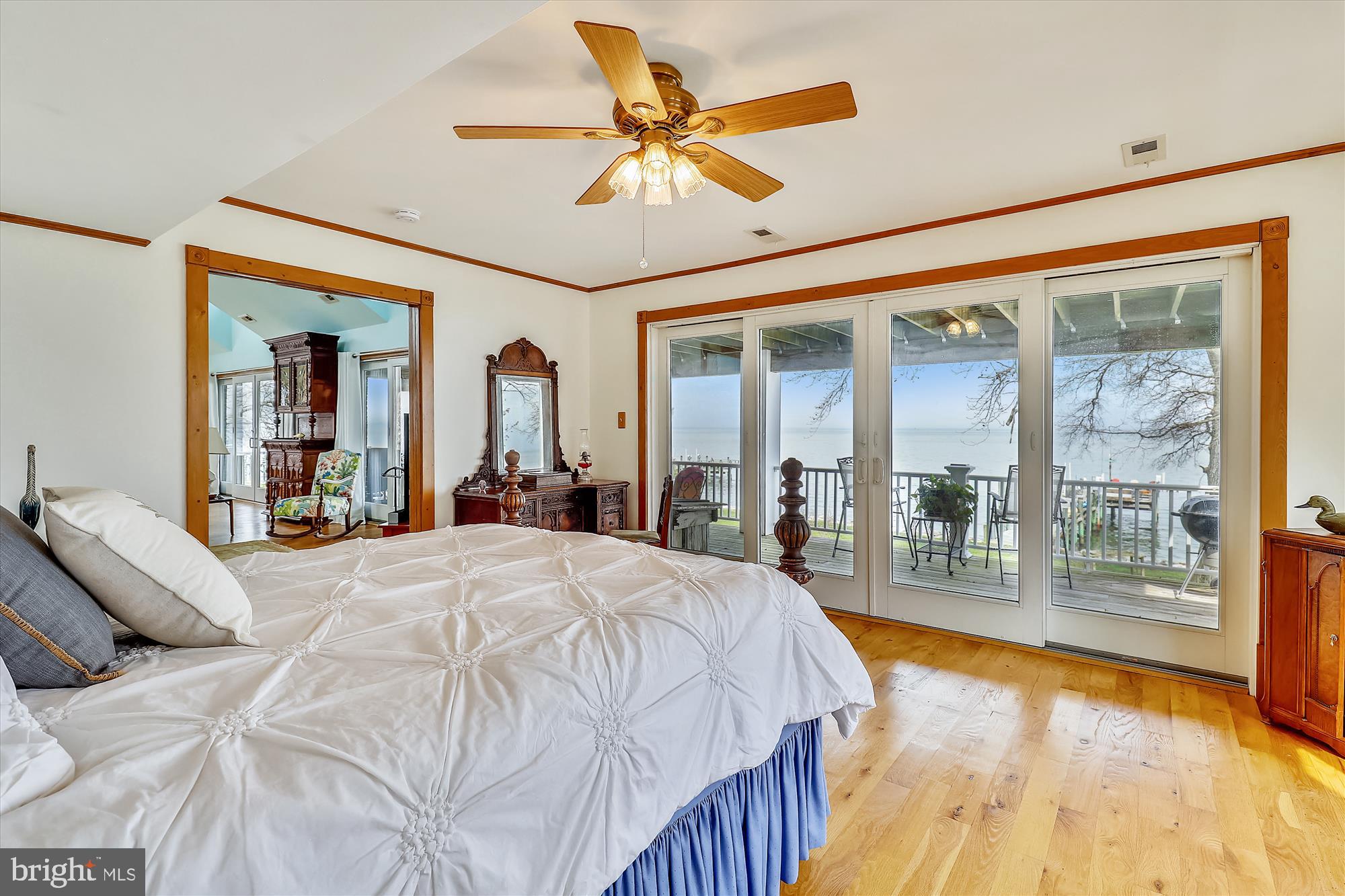 HOLLAND POINT - Residential