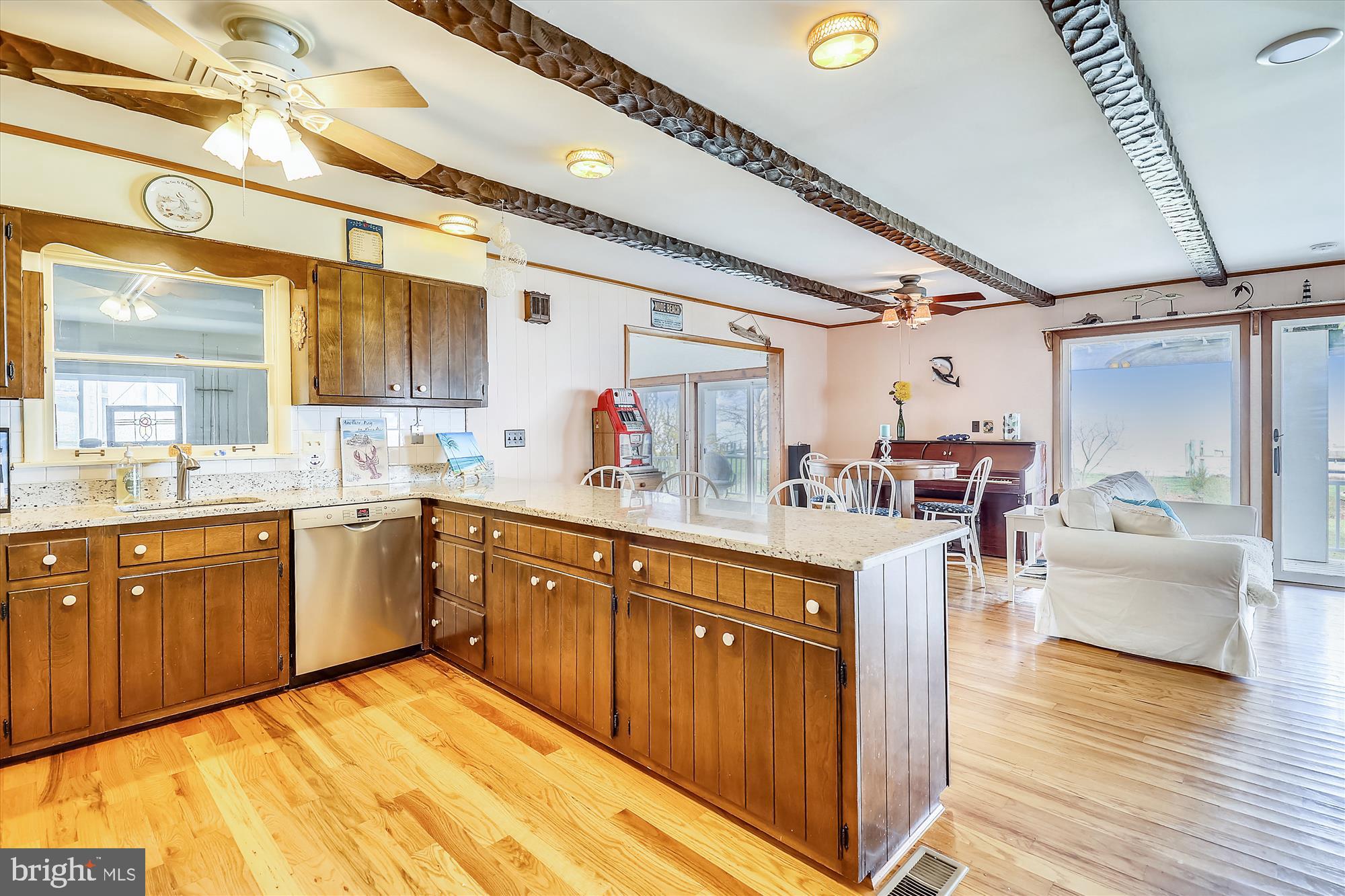 HOLLAND POINT - Residential