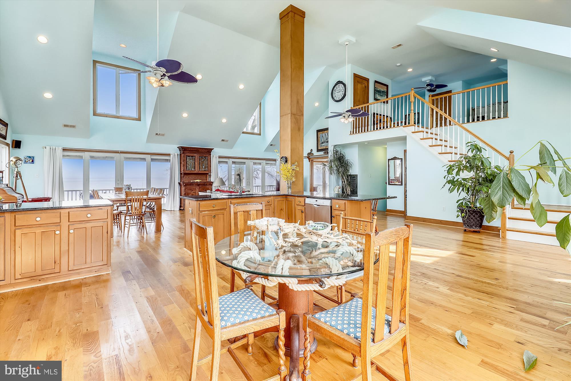 HOLLAND POINT - Residential