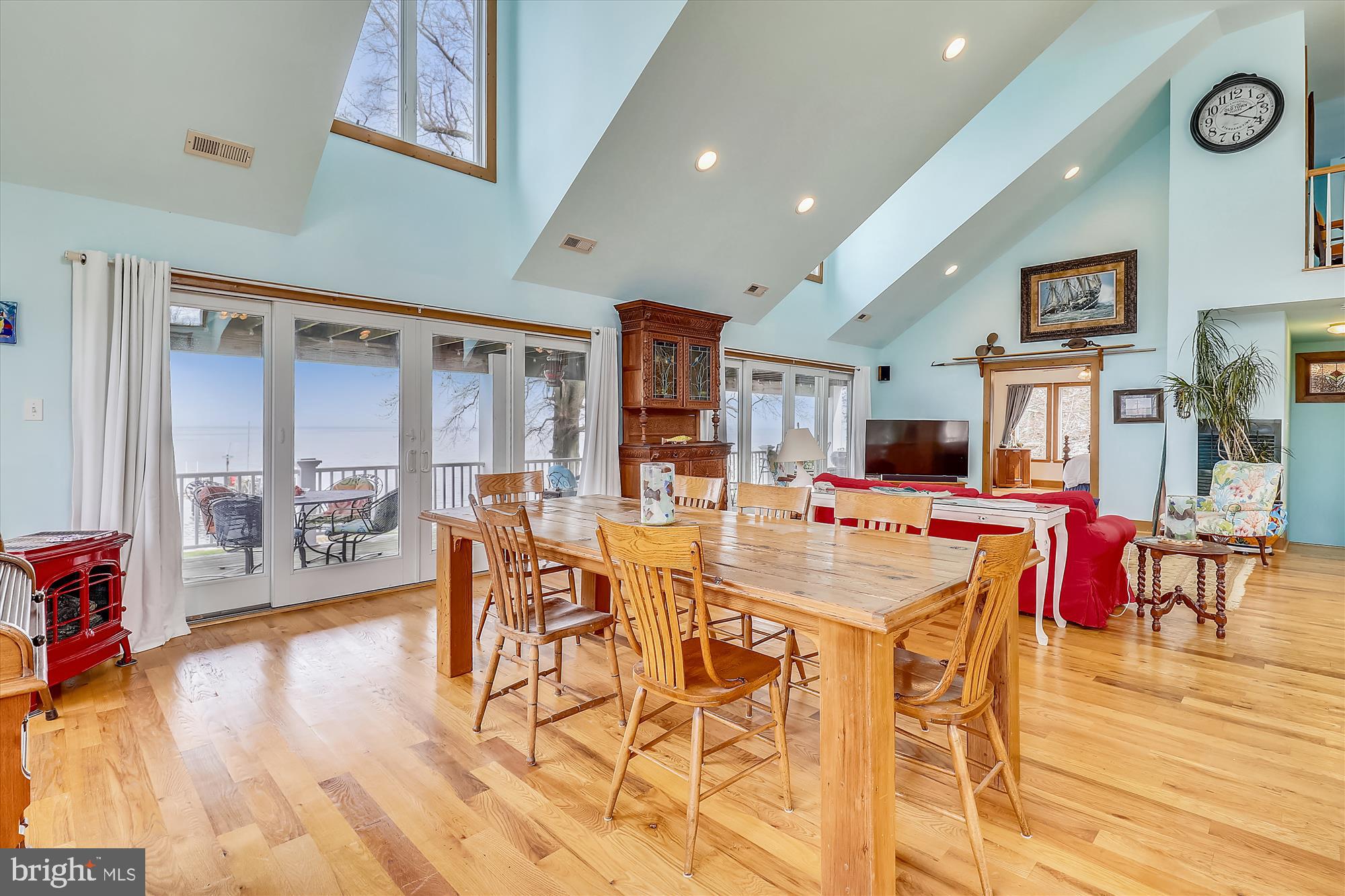 HOLLAND POINT - Residential