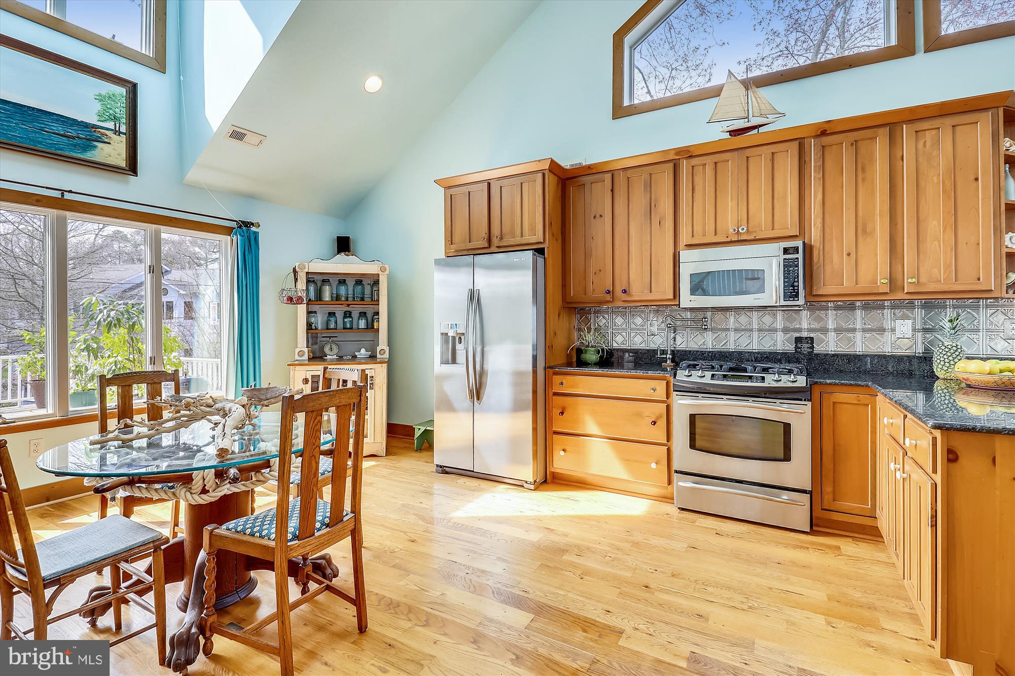 HOLLAND POINT - Residential