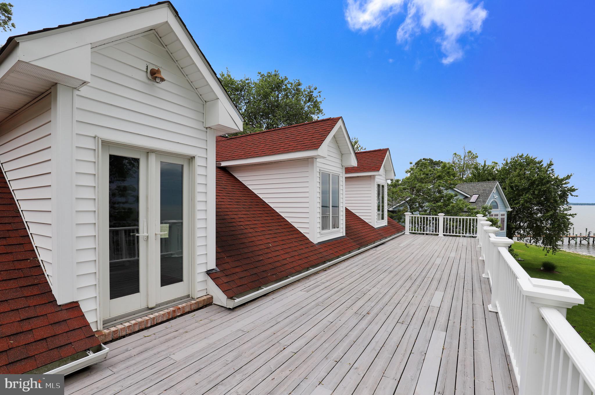 HOLLAND POINT - Residential