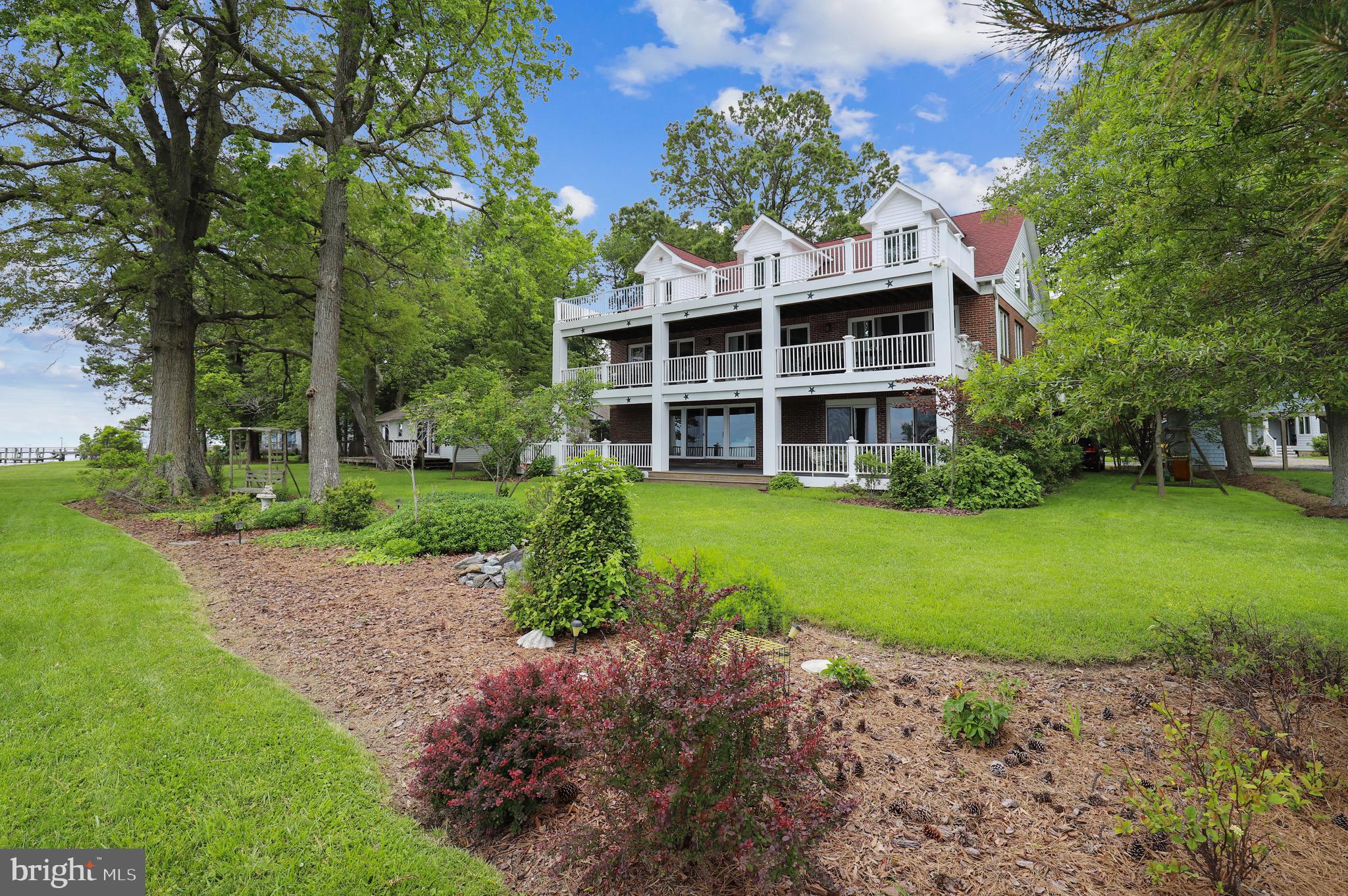 HOLLAND POINT - Residential