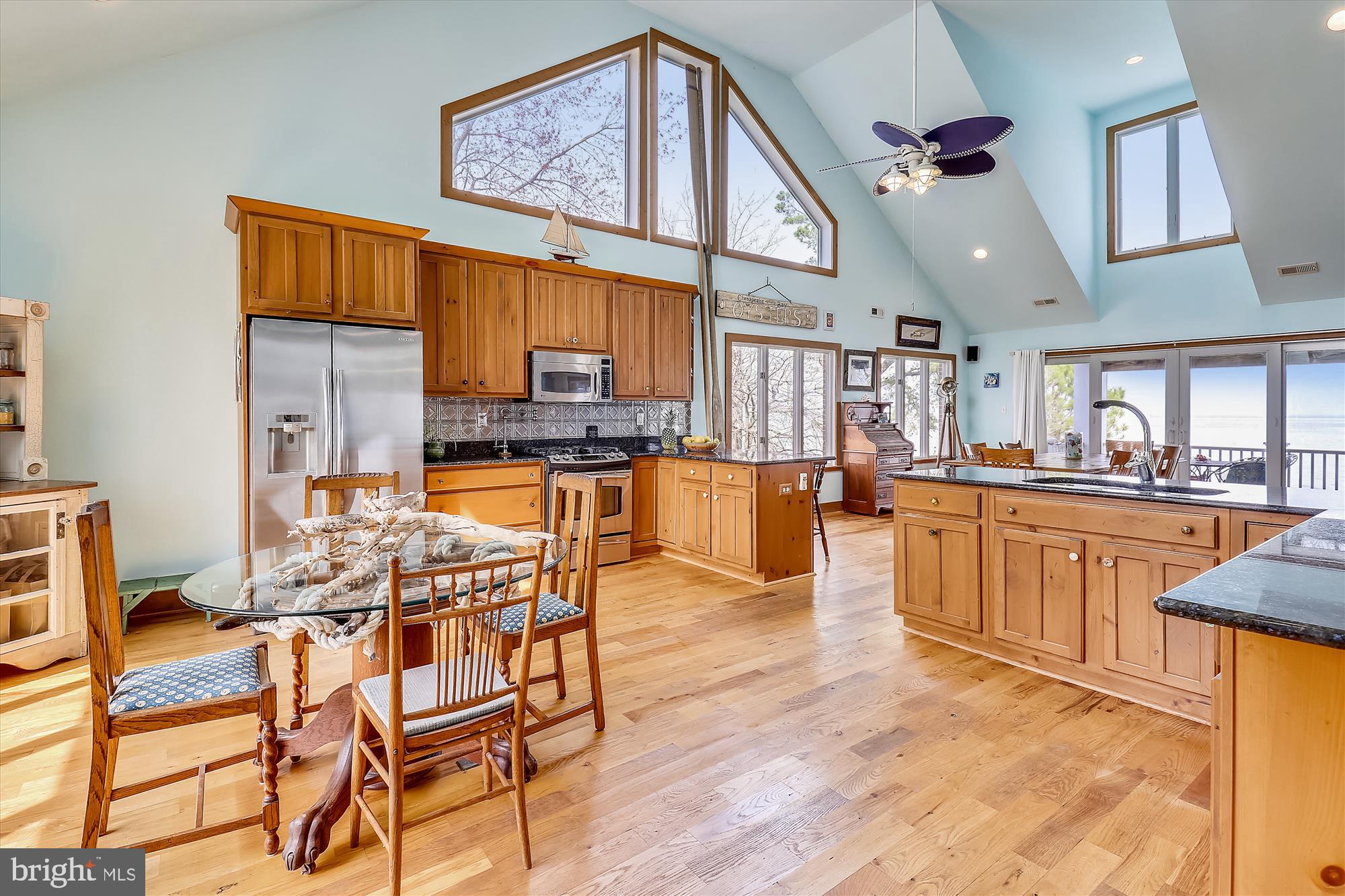 HOLLAND POINT - Residential