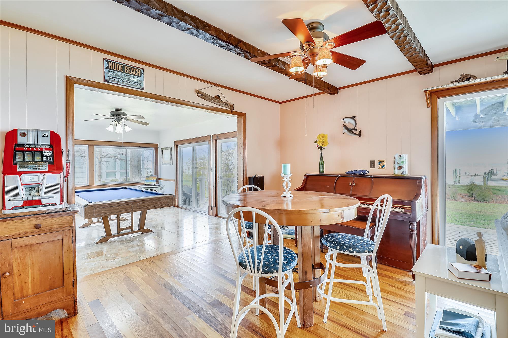 HOLLAND POINT - Residential