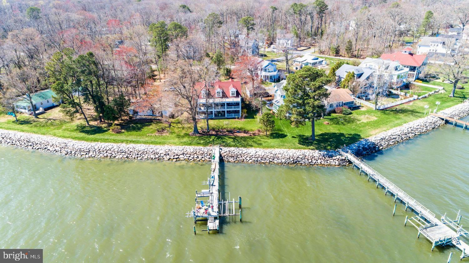 HOLLAND POINT - Residential