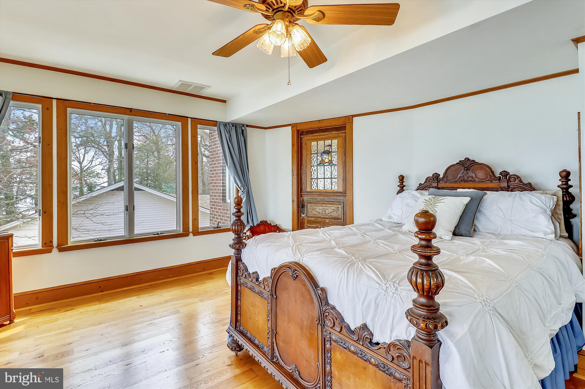 HOLLAND POINT - Residential