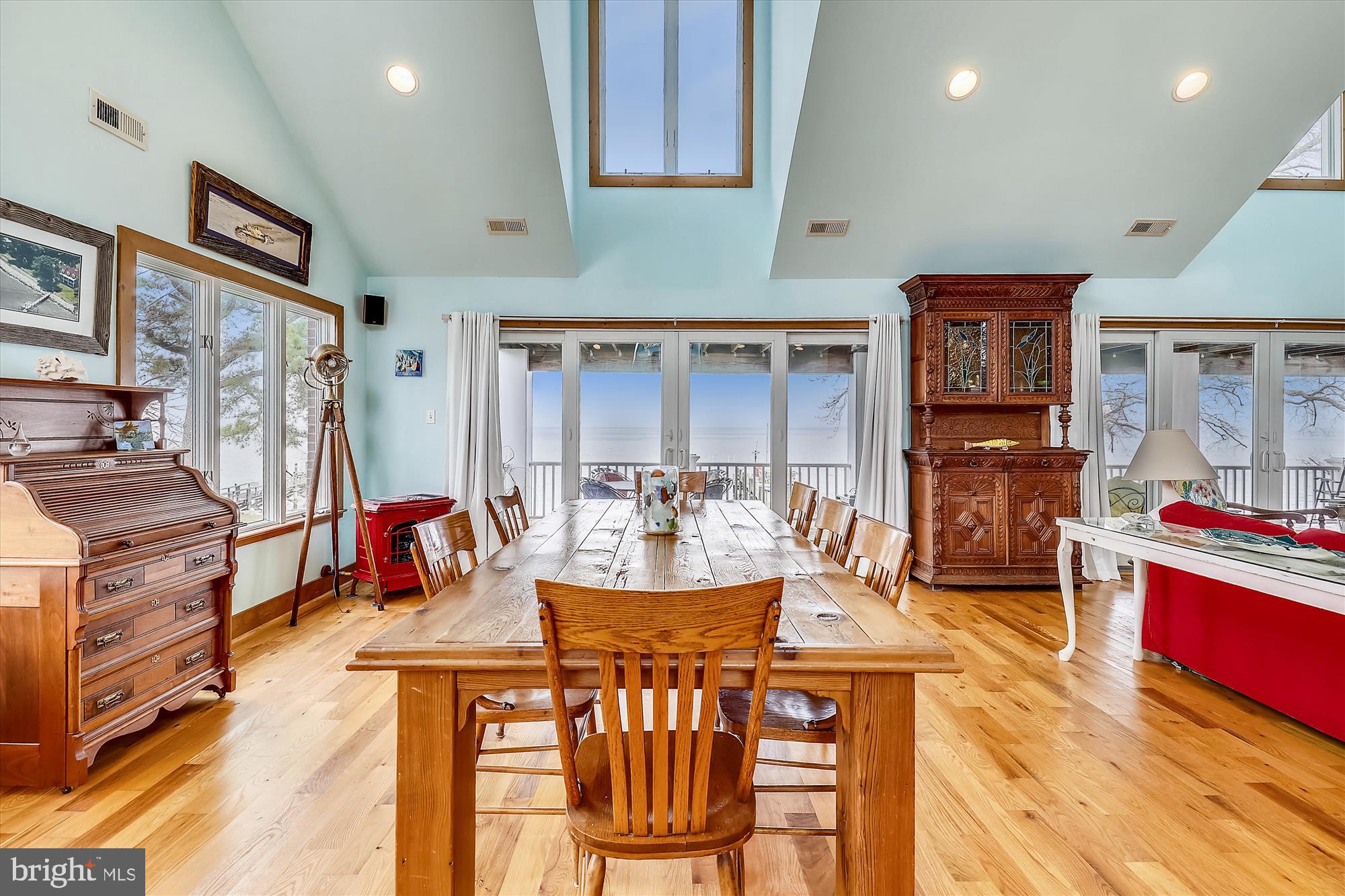 HOLLAND POINT - Residential