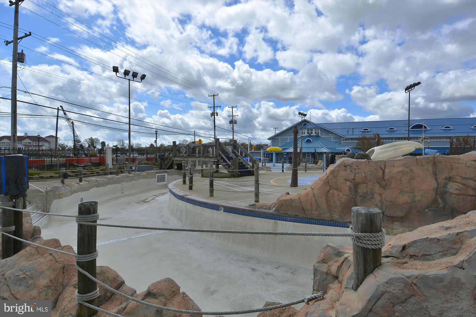 HOLLAND POINT - Residential