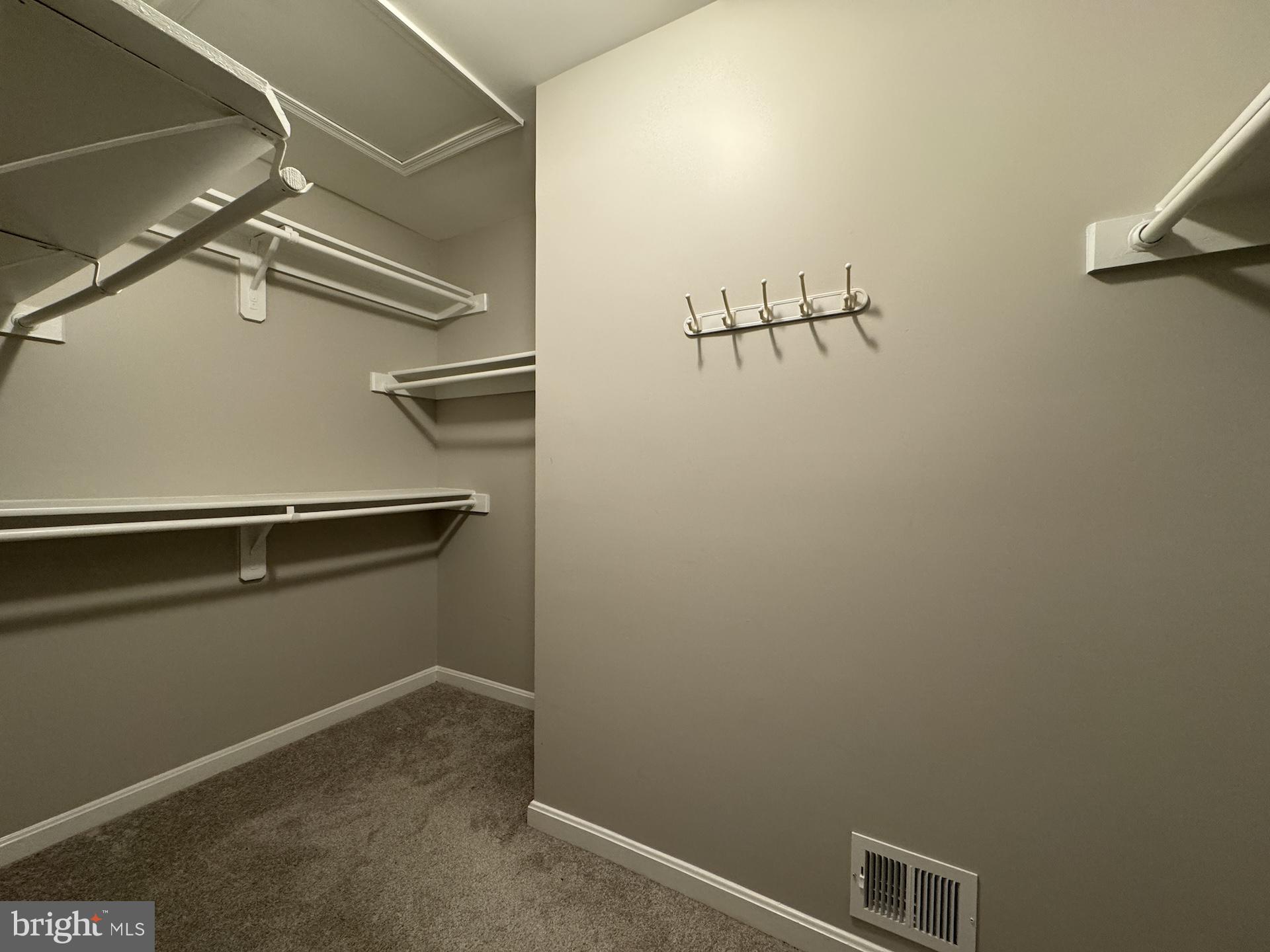 MCNAIR FARMS - Residential Lease