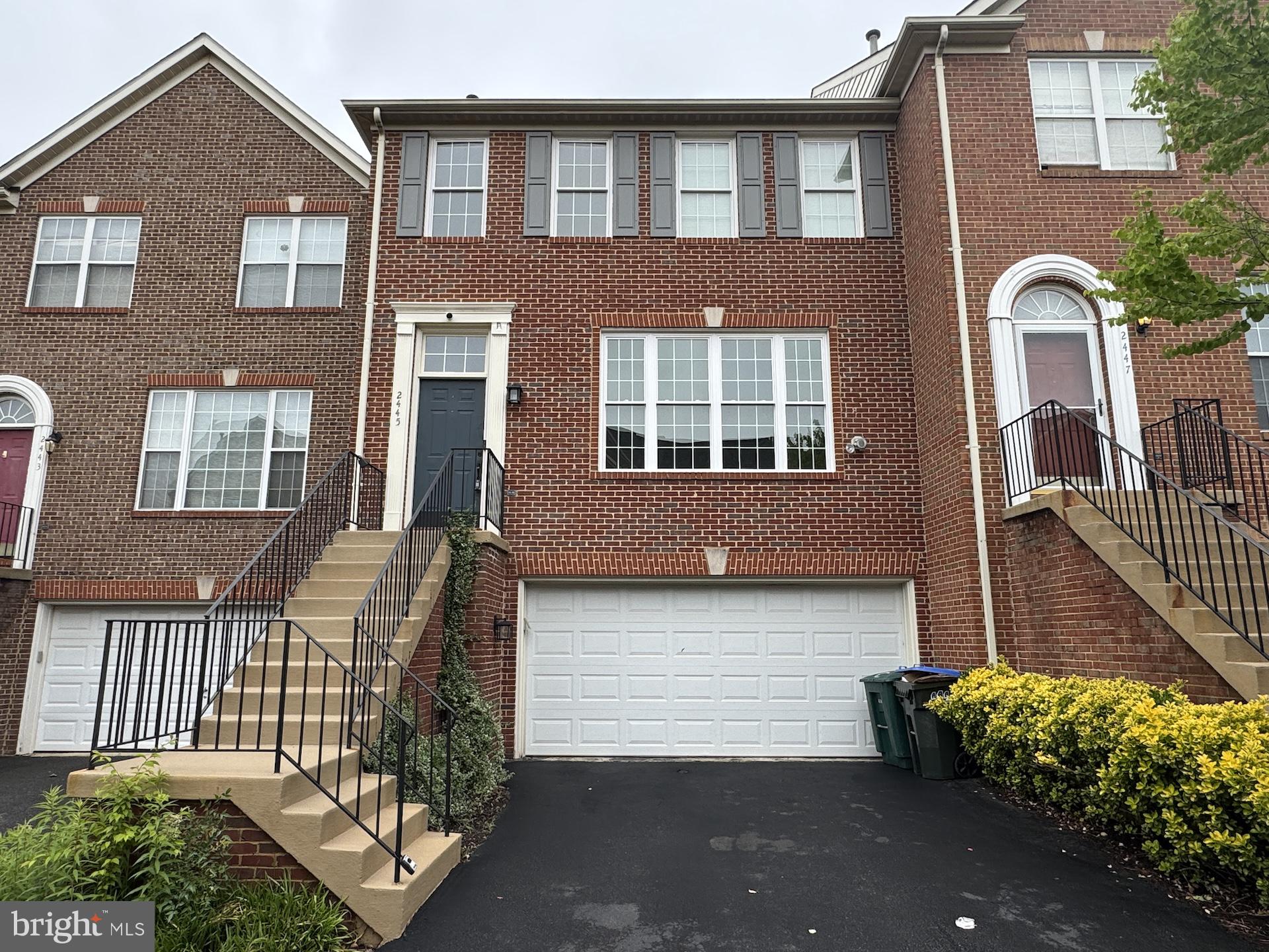 MCNAIR FARMS - Residential Lease