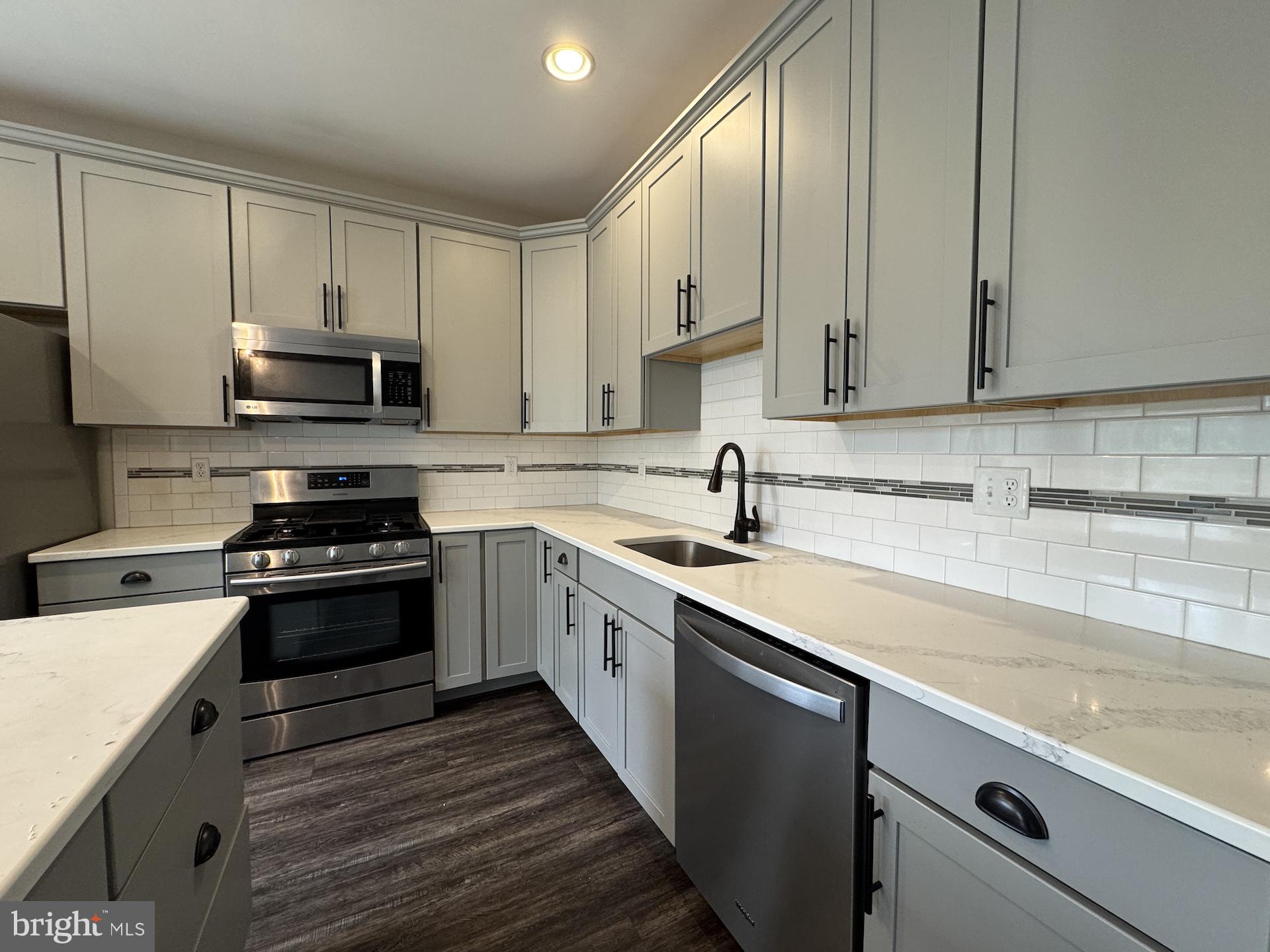 MCNAIR FARMS - Residential Lease