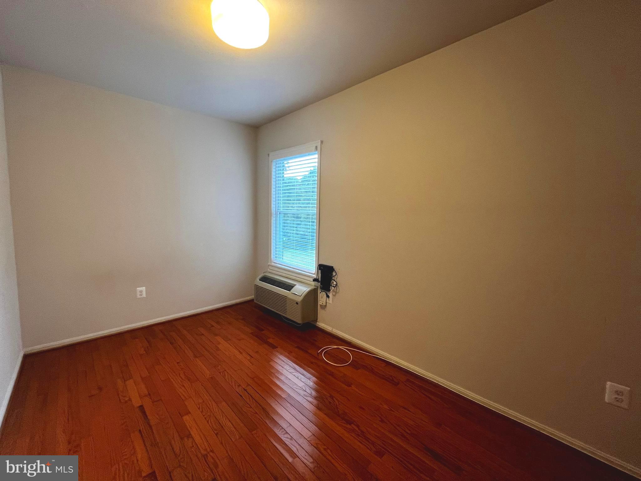 OLD TOWN MANASSAS - Residential Lease