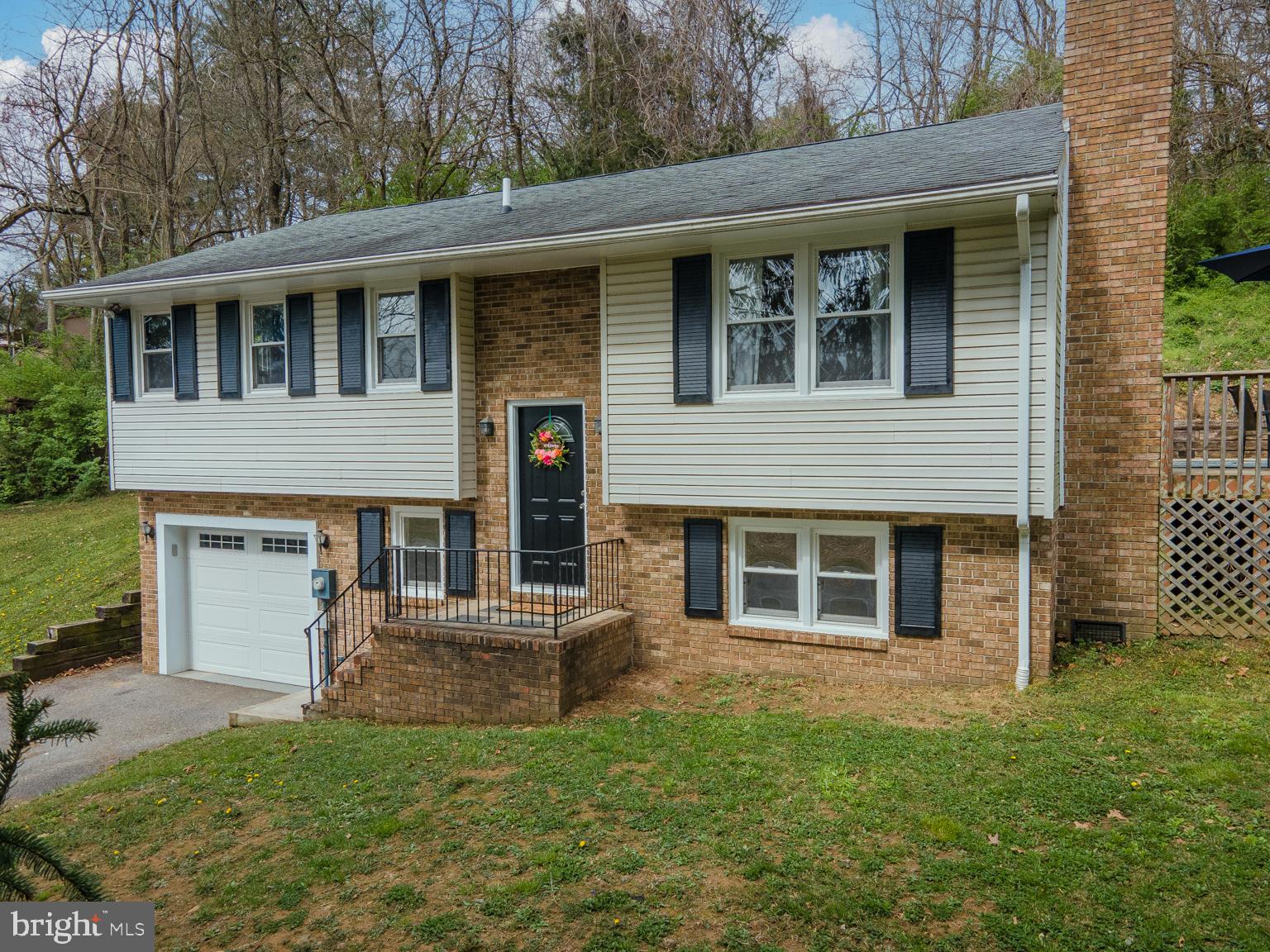 SPRING HILL ESTATES - Residential