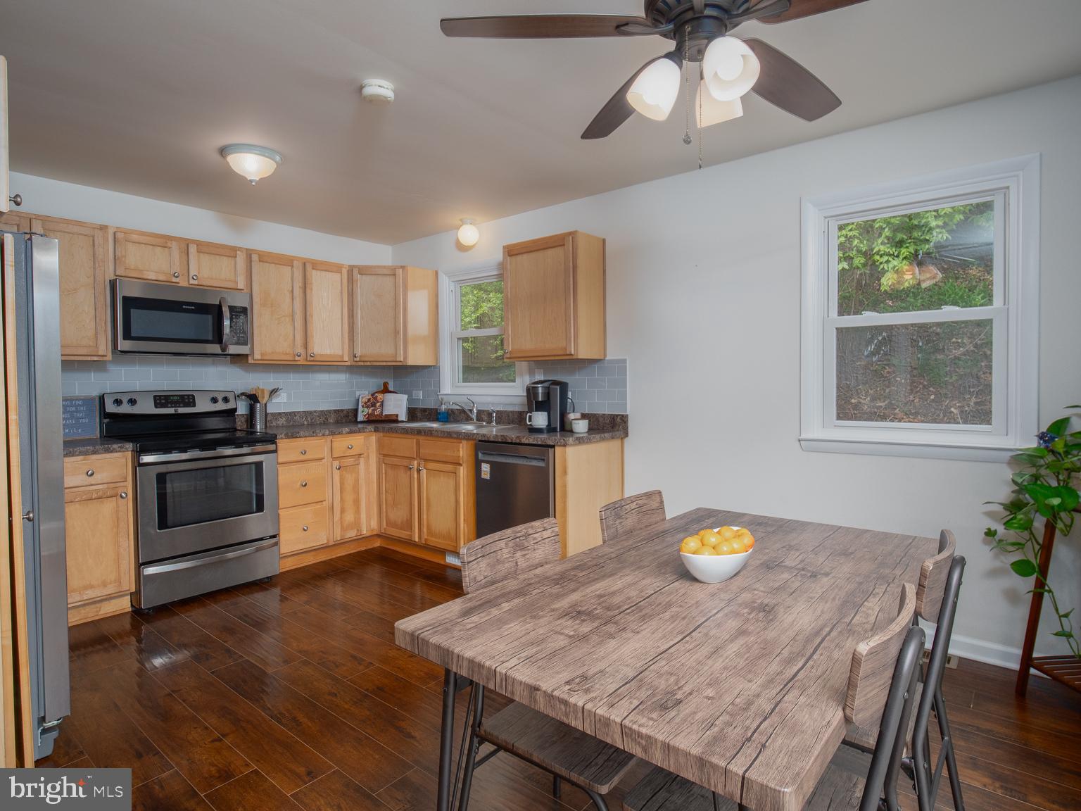 SPRING HILL ESTATES - Residential