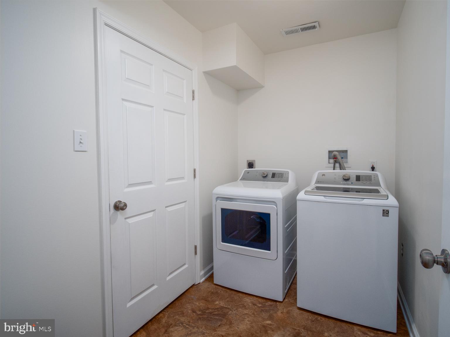 SPRING HILL ESTATES - Residential