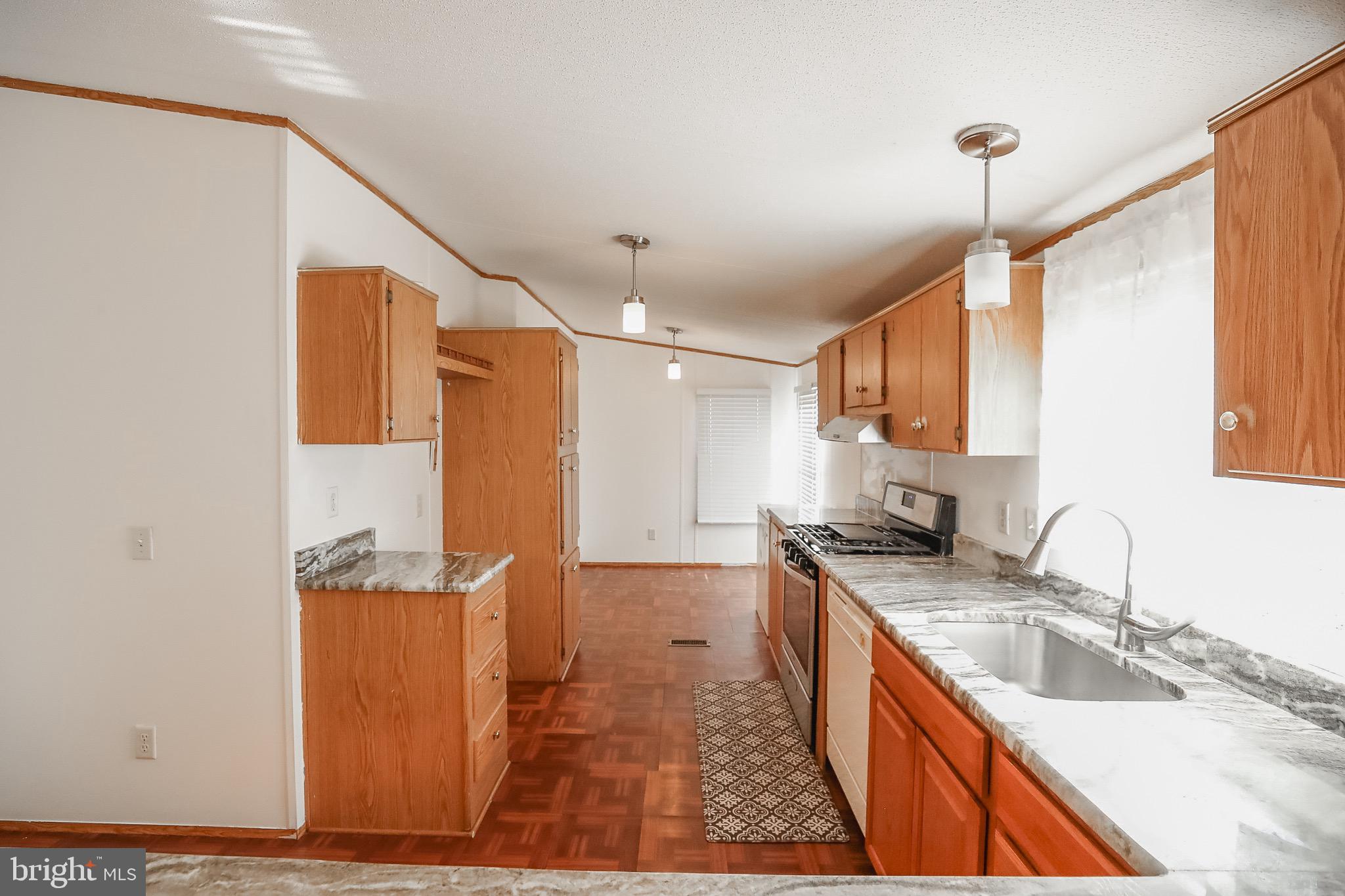 1822 EMILY DRIVE