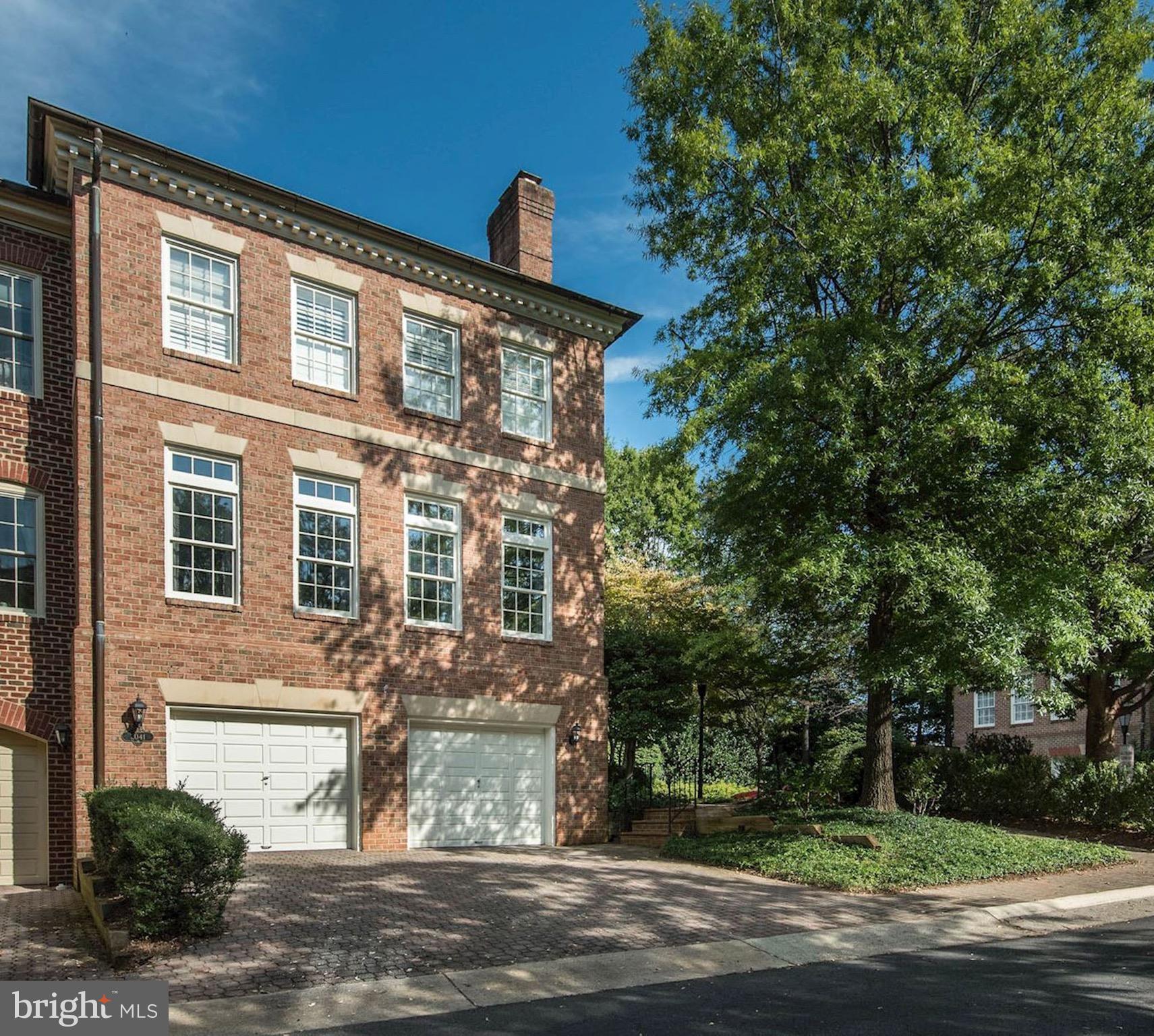 MAYFAIR OF MCLEAN - Residential