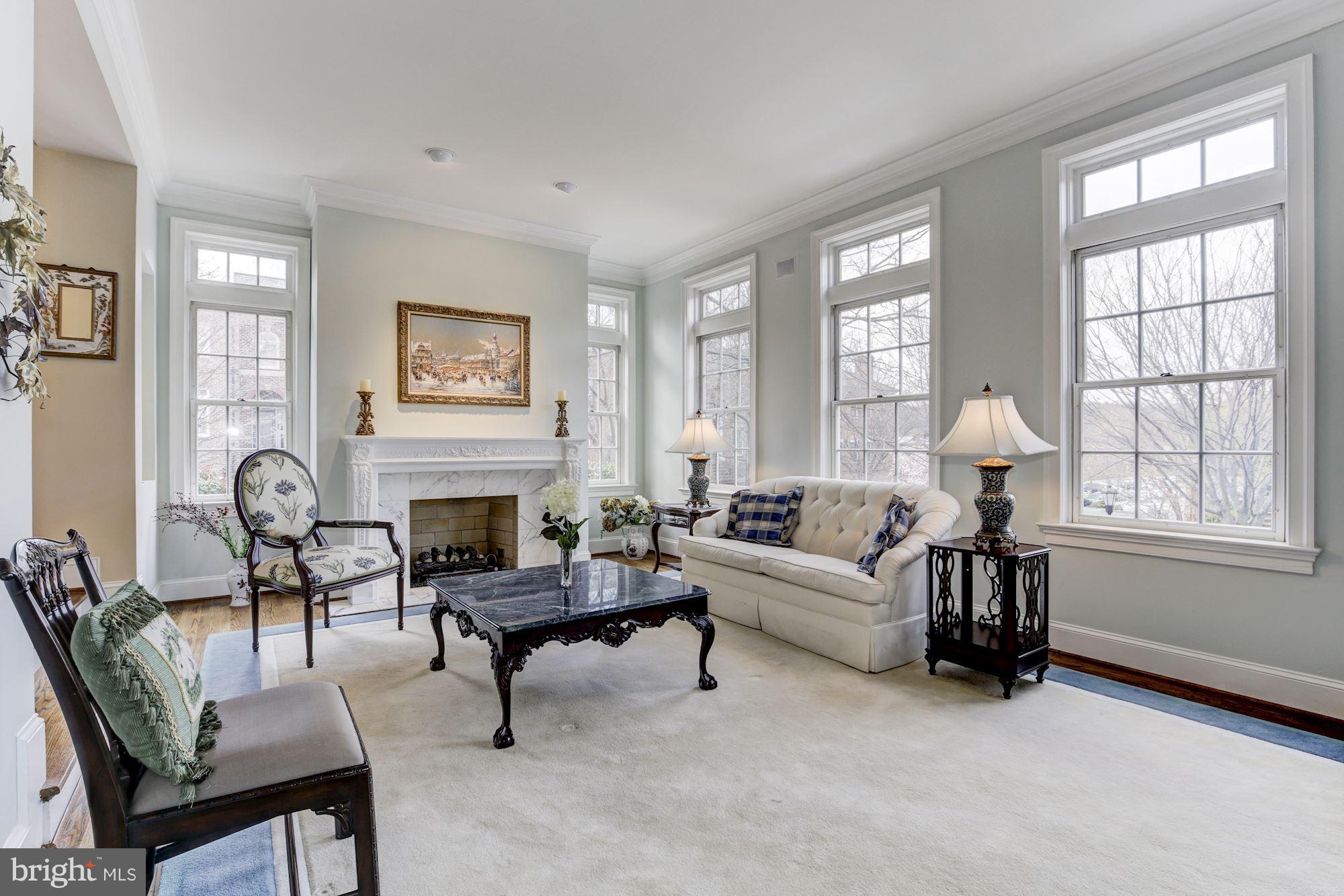 MAYFAIR OF MCLEAN - Residential