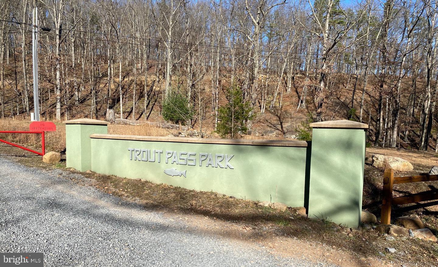 TROUT PASS PARK SUBDIVISION - Land