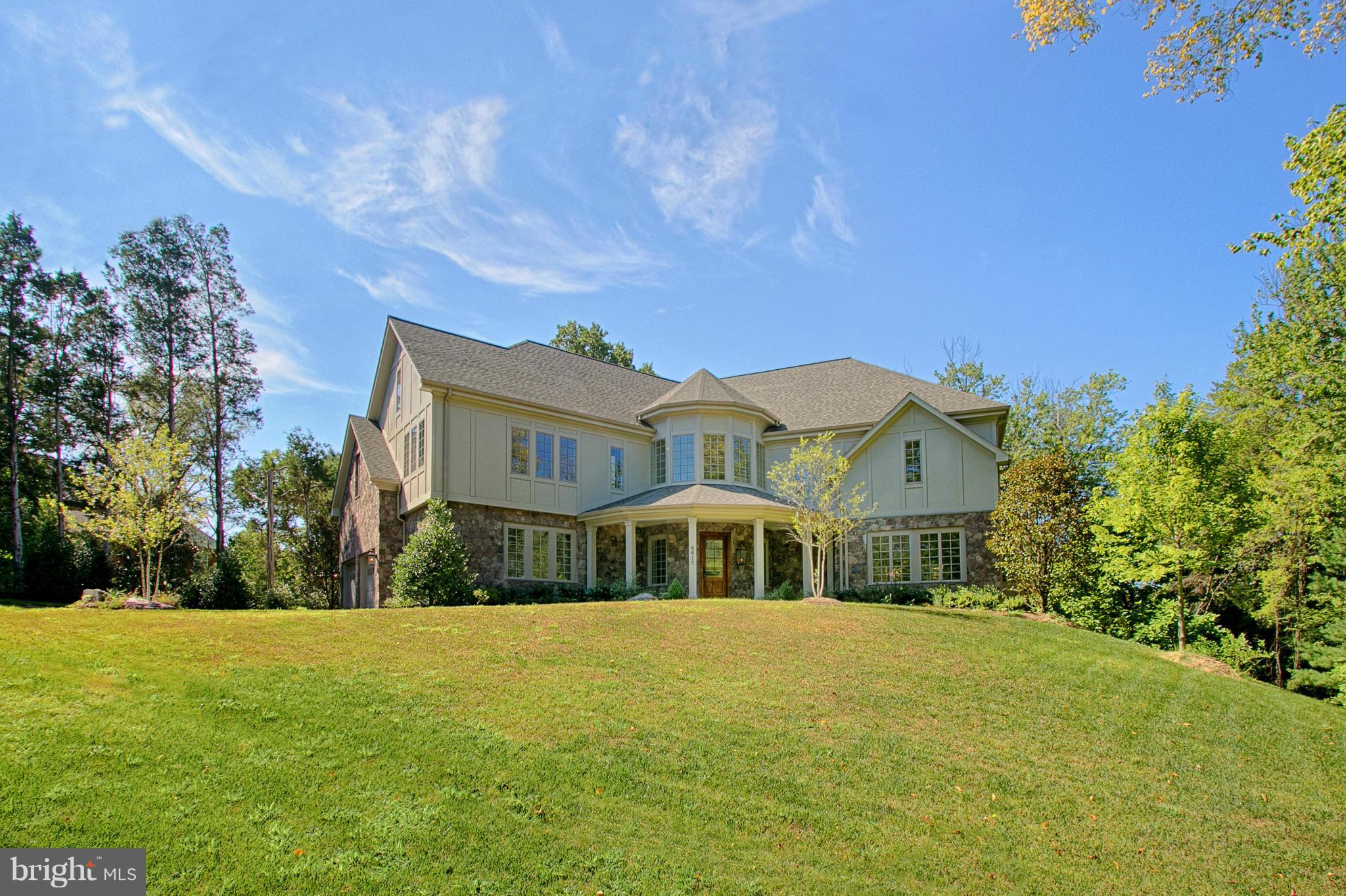 SALONA VILLAGE - Residential